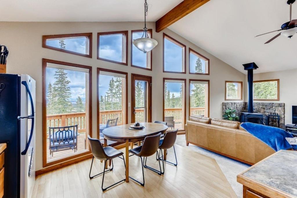 Cozy Mountain House Perfect For Relaxing - Puma's Den Holiday home