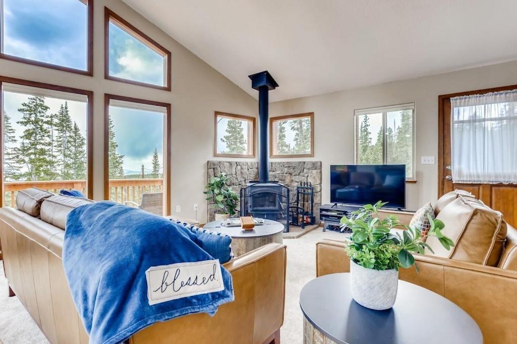 Cozy Mountain House Perfect For Relaxing - Puma's Den