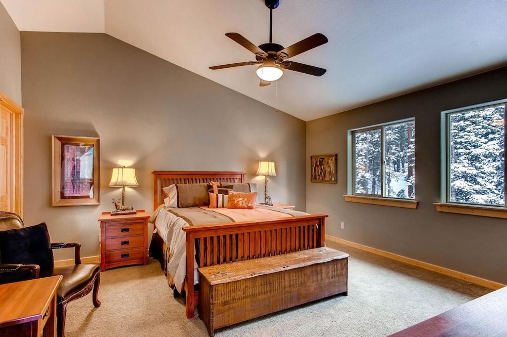 Immaculate & Private Mountain With Hot Tub - Sugar Pine Casa de férias