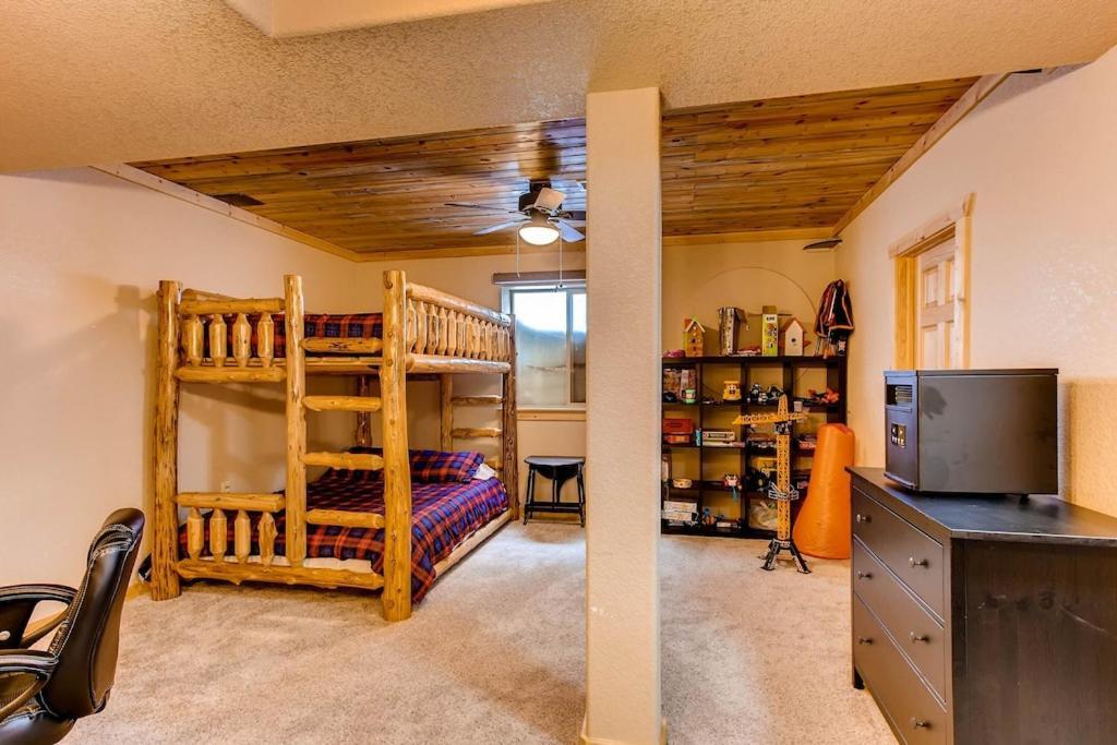Immaculate & Private Mountain With Hot Tub - Sugar Pine