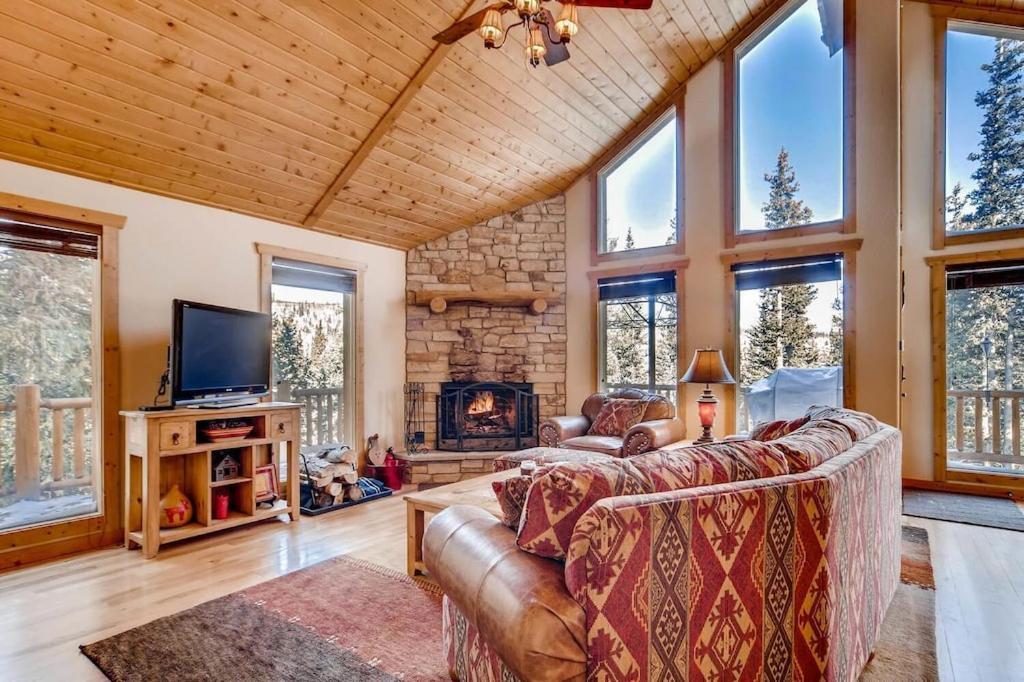 Holiday home Private Luxury Mountain Retreat With A Private Hot Tub Surrounded By Wildlife - Moose Haven