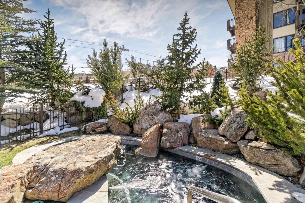 Shadowbrook 303 *