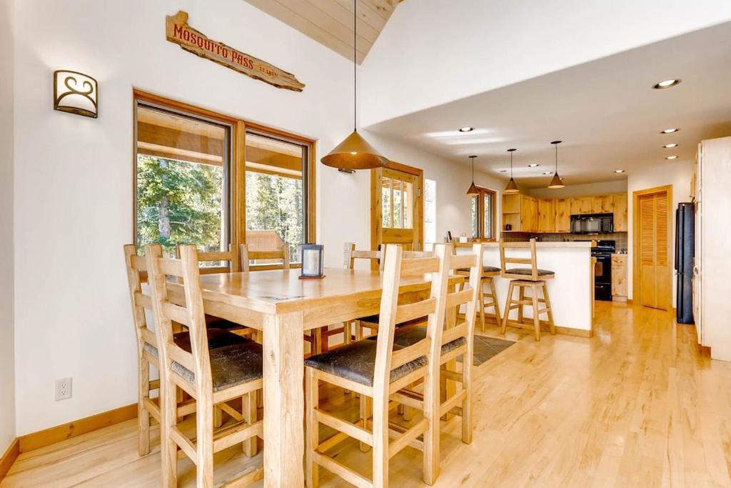 Holiday home Lovely With Great Views And Private Hot Tub - Porcupine Slopes