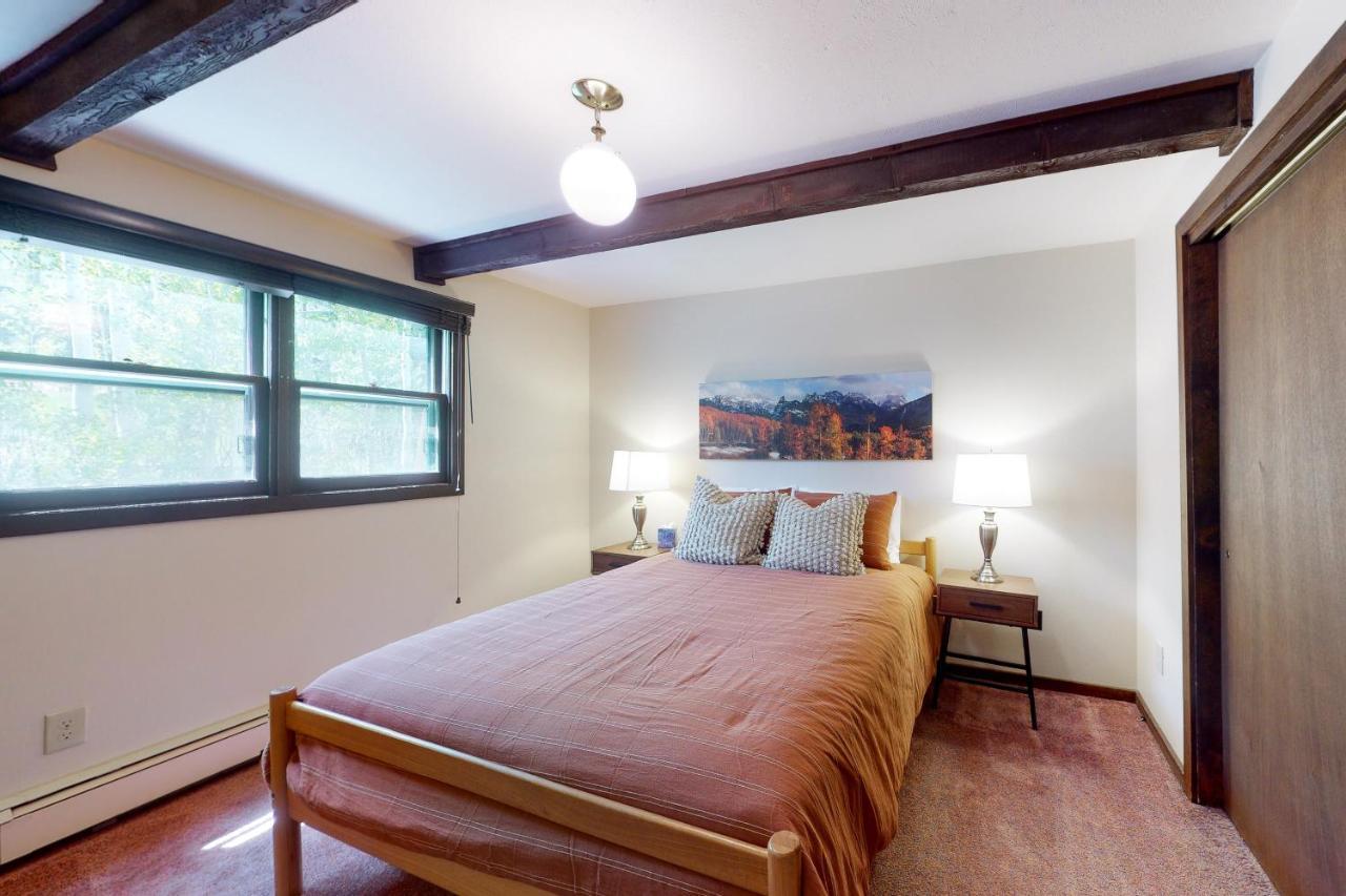 Cozy On Chamonix Lane Apartment Vail
