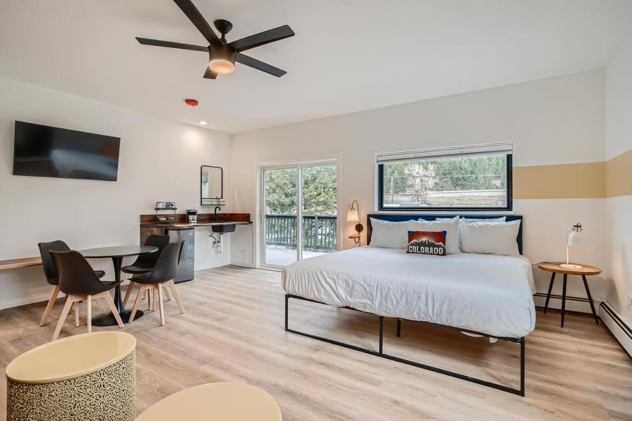 Uplift Motel 2*