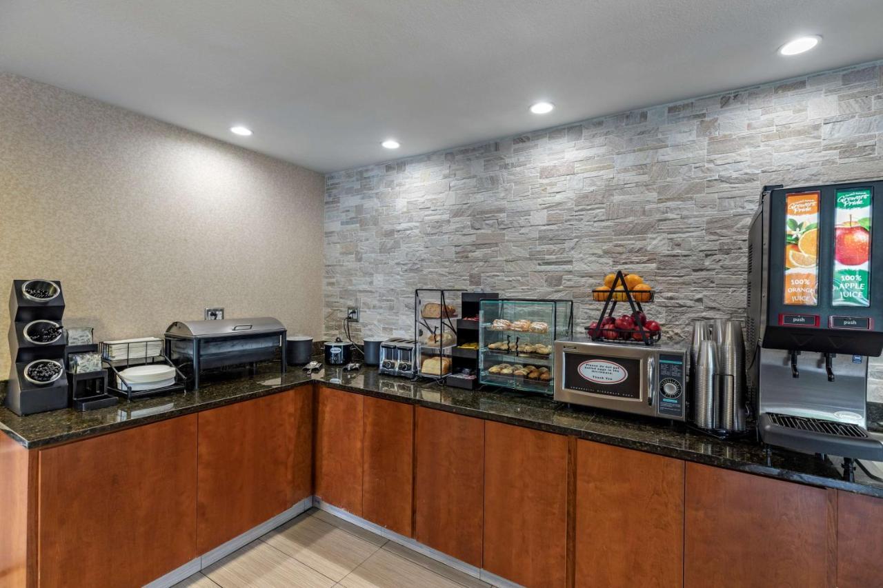 Western Boulder 3* Louisville