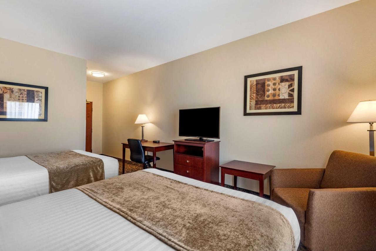 Western Boulder Hotel 3*