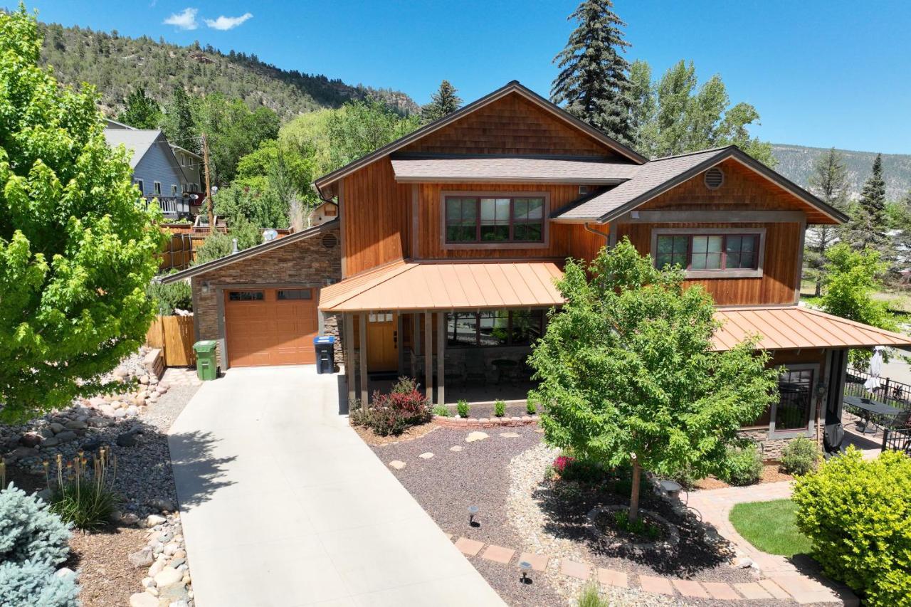 Deluxe Townhome *