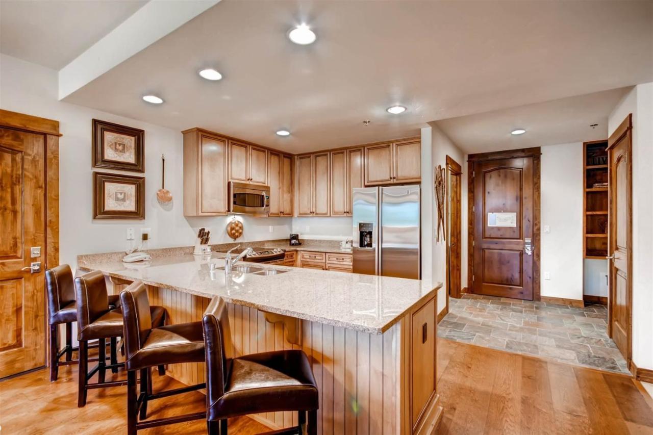 Apartment Luxury 3 Bedroom In, Out Mountain Vacation Just Steps From The Snowflake Lift