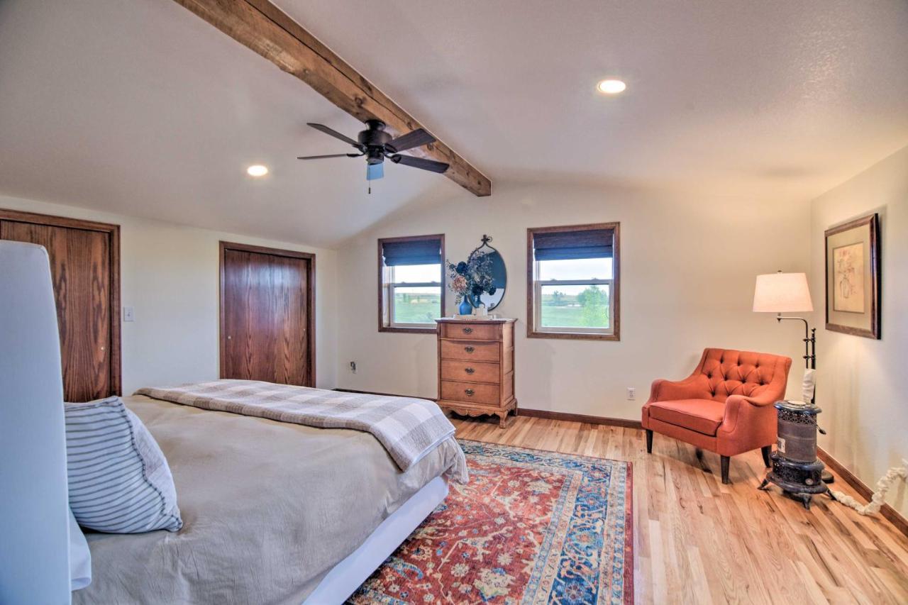 Apartment Lovely Barn Loft With Mountain Views On Horse Estate