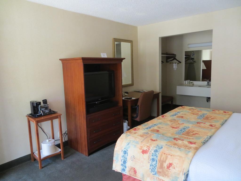 The Downtown Hotel 3*