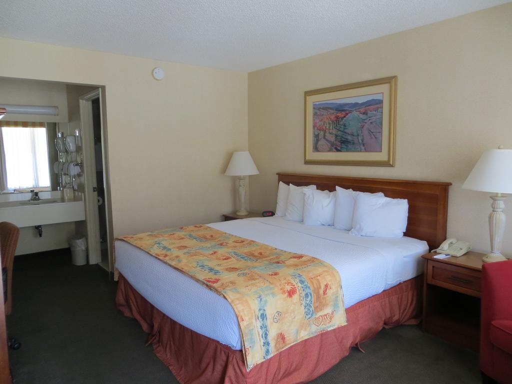 The Downtown 3* Durango