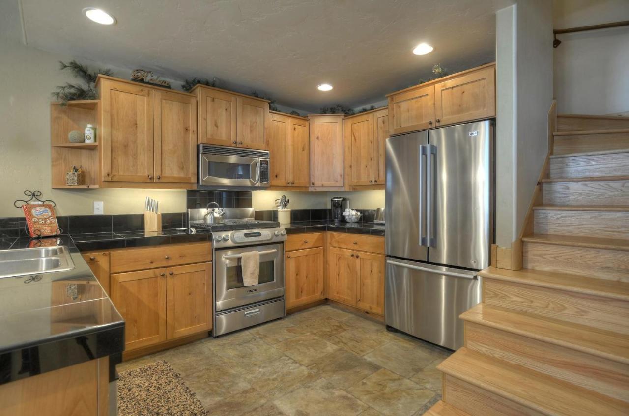Black Bear 98 Holiday home *