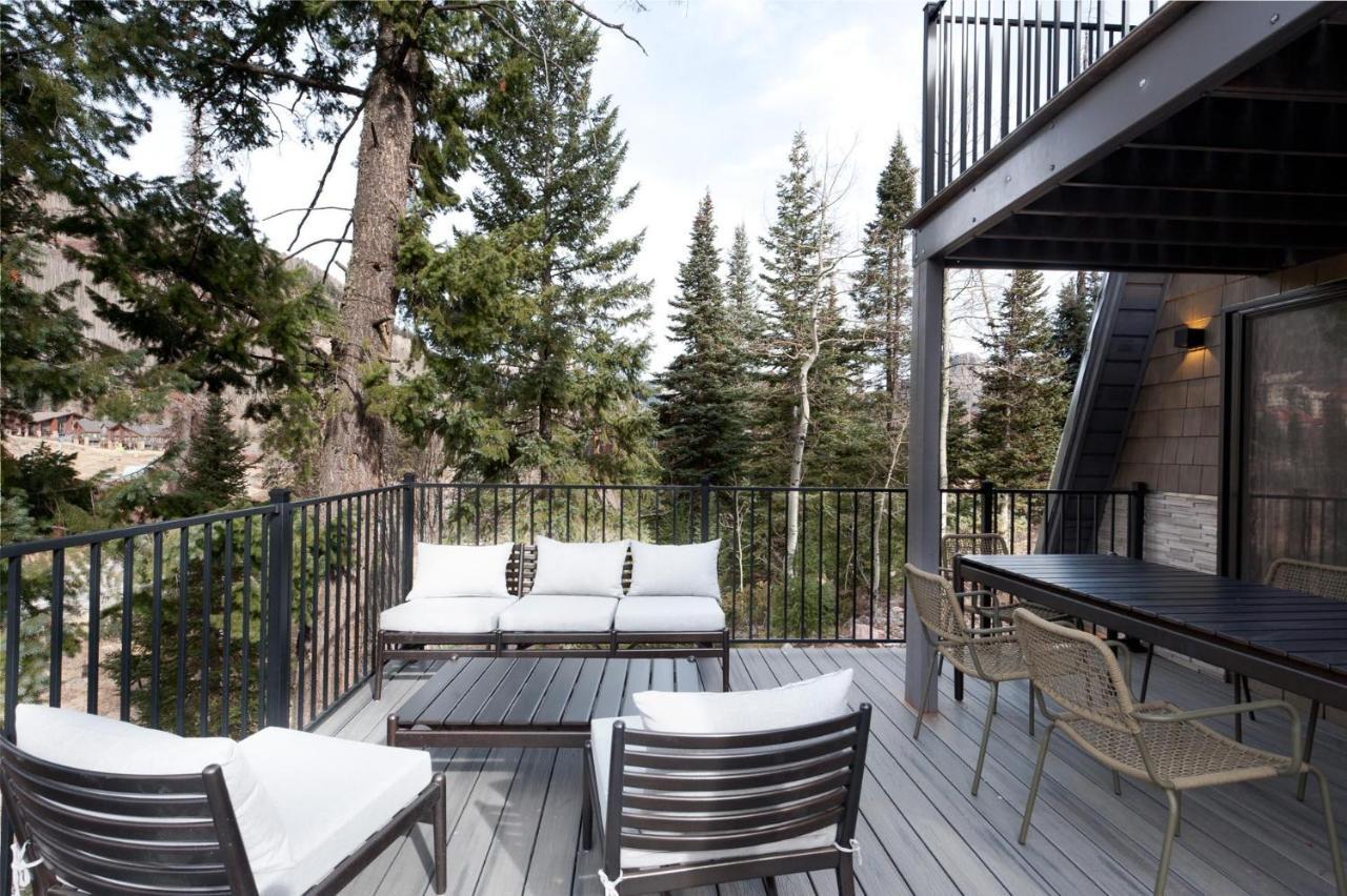 49330 Highway 550 Holiday home