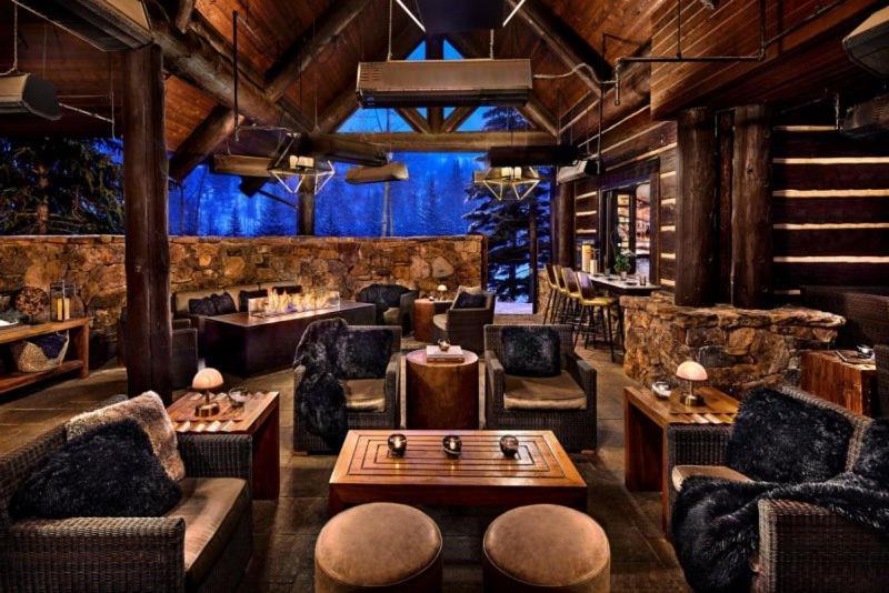 Bachelor Gulch Ritz-carlton 2 Bedroom Mountain With In, Out Access, Hot Tub, And Full Service Avon