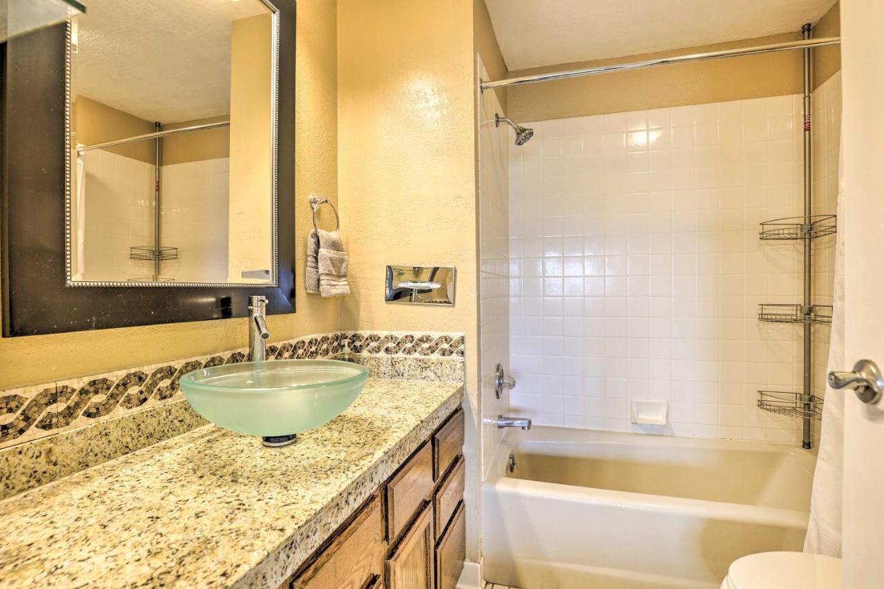 Ski-inandski-out Ranch With Hot Tub! Apartment *