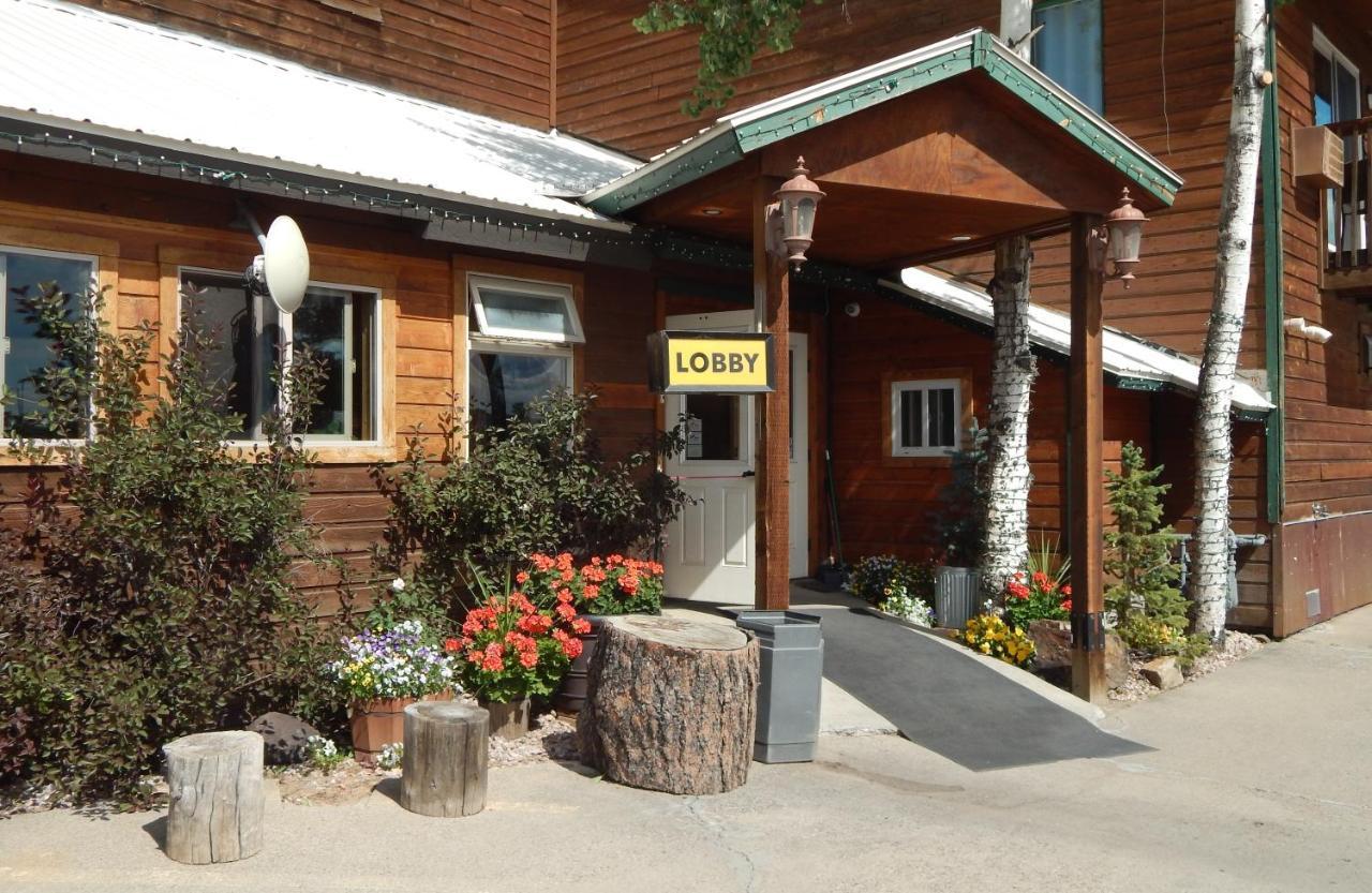 Alpine Hotel