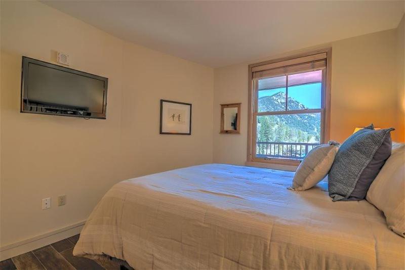 Cozy And Quaint 1 Bedroom In The Heart Of River Run Village