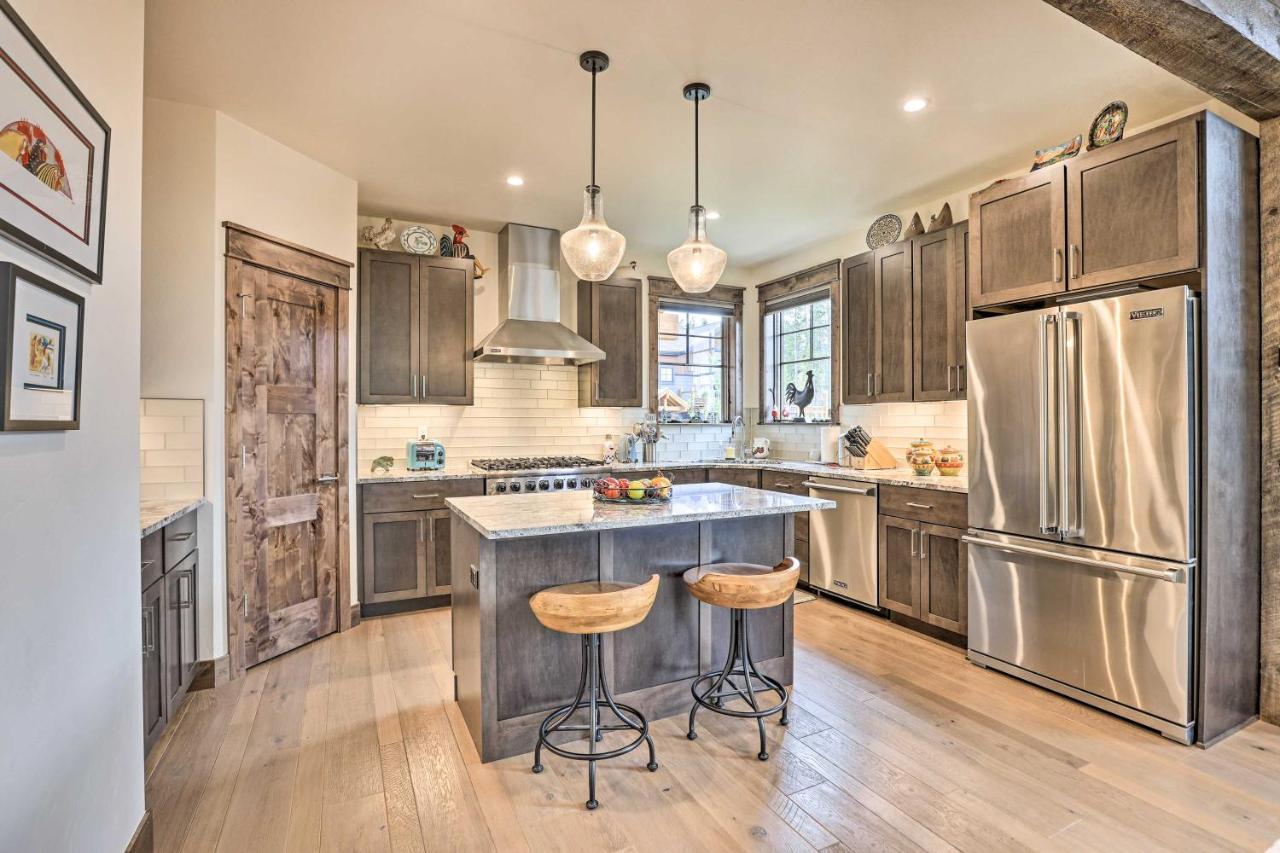 Holiday home Breck With Hot Tub About 2 Mi To Main Street! *