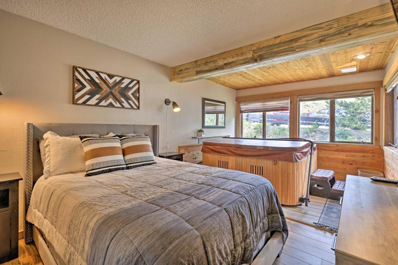 Ski-inandski-out With Indoor Hot Tub! * Granby
