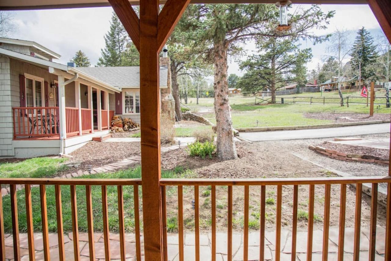 Twin Owls Lodge, Great For Families Master Bedroom, Loft, Full Kitchen, Dogs Ok Holiday home Estes Park