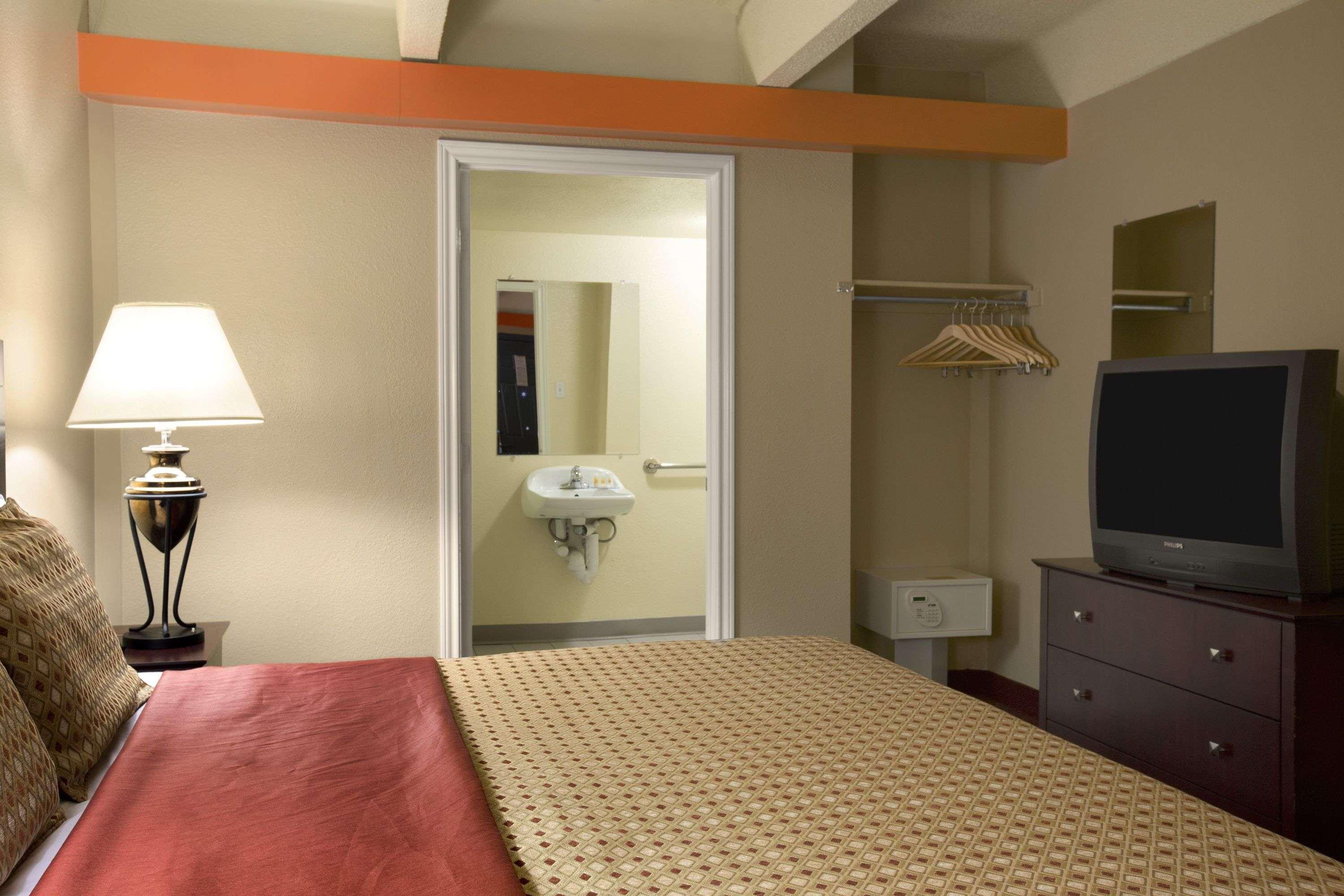 Days By Wyndham Downtown Motel Denver