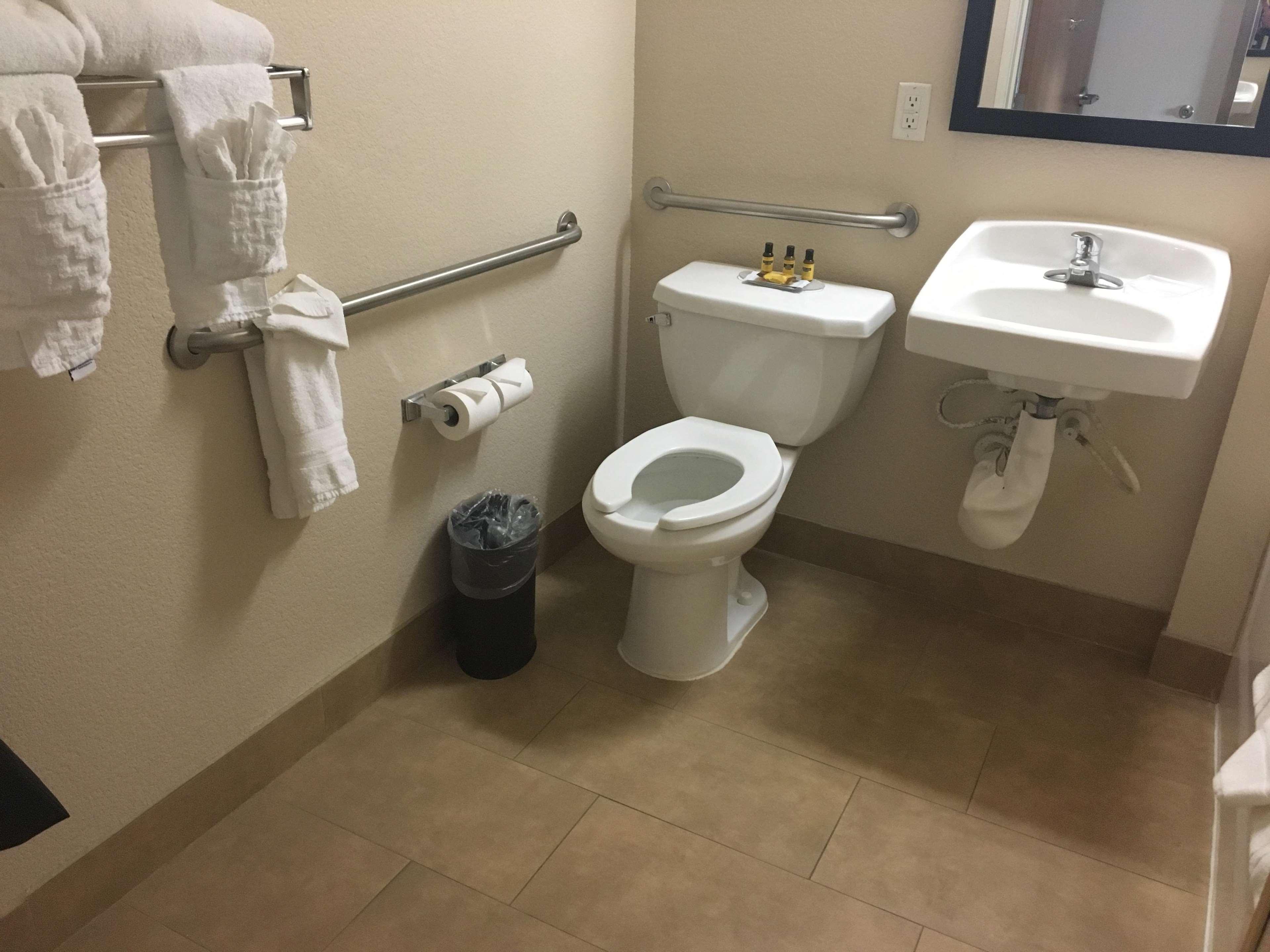 Best Western Plus Gateway & - 3* Aurora