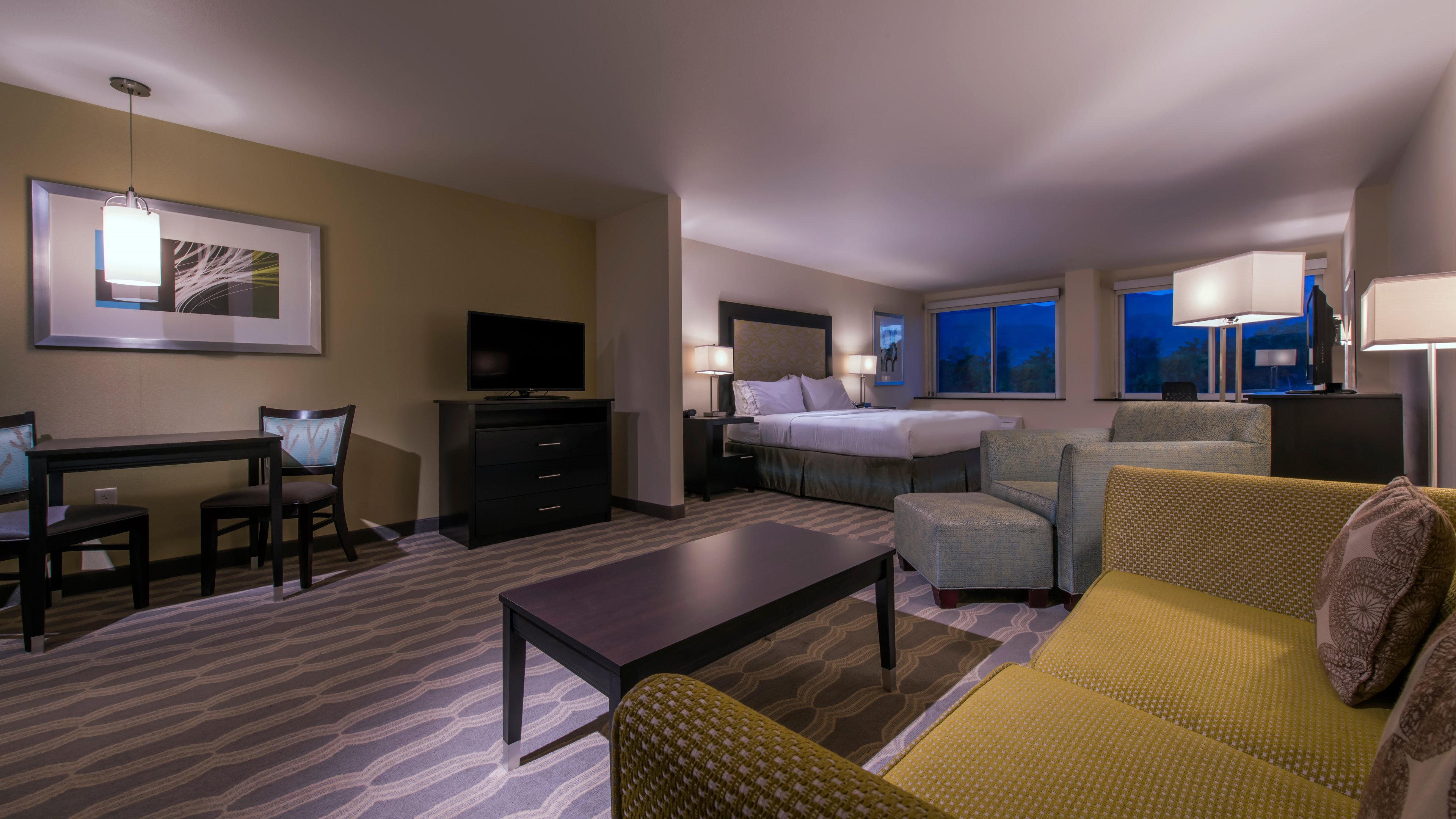 Express & By Ihg Hotel 2*