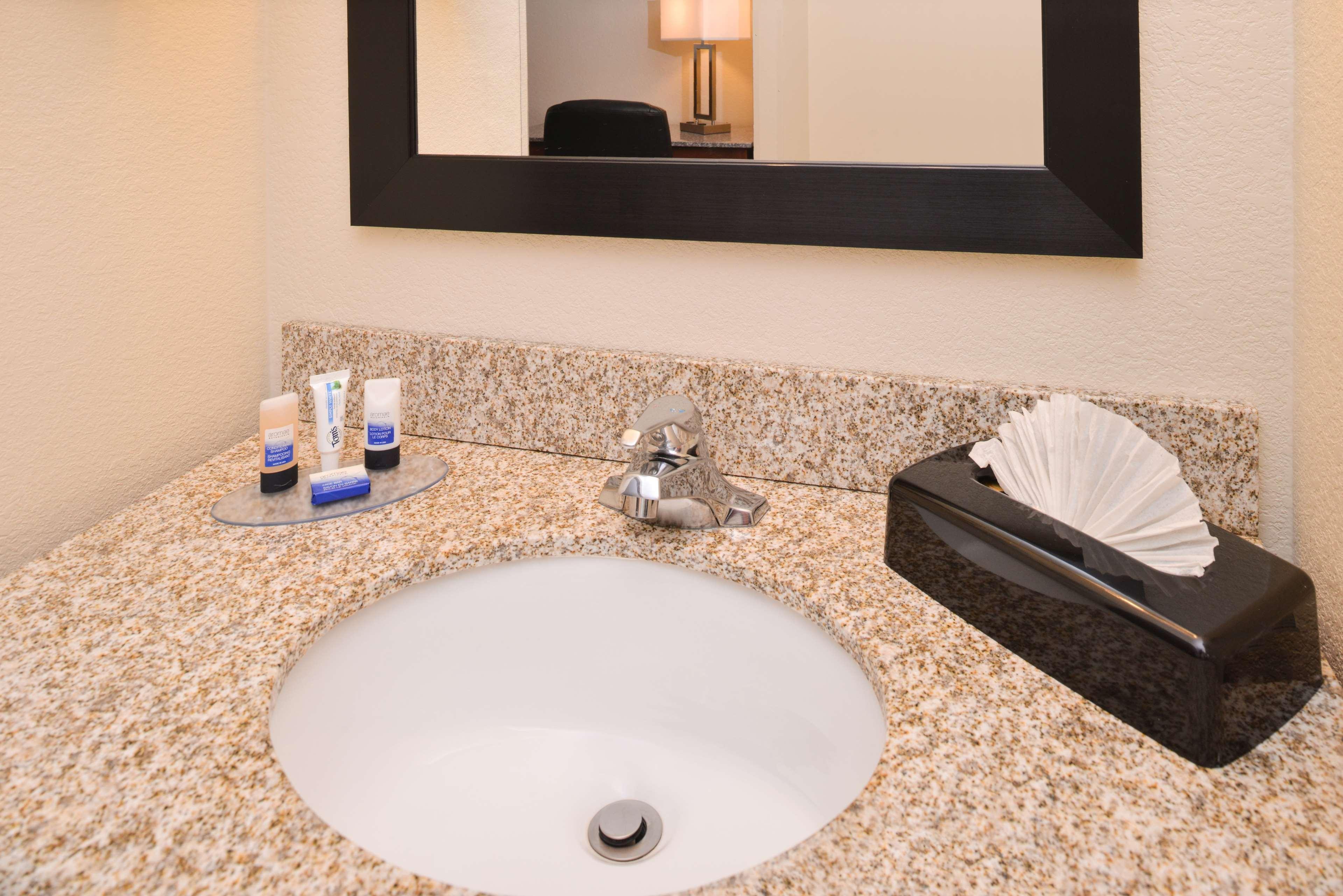 Best Western Executive & Hotel 3*