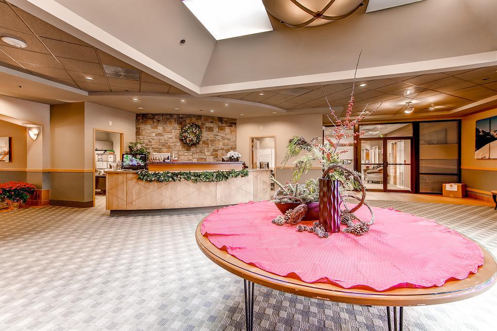 Seasons At Lodge