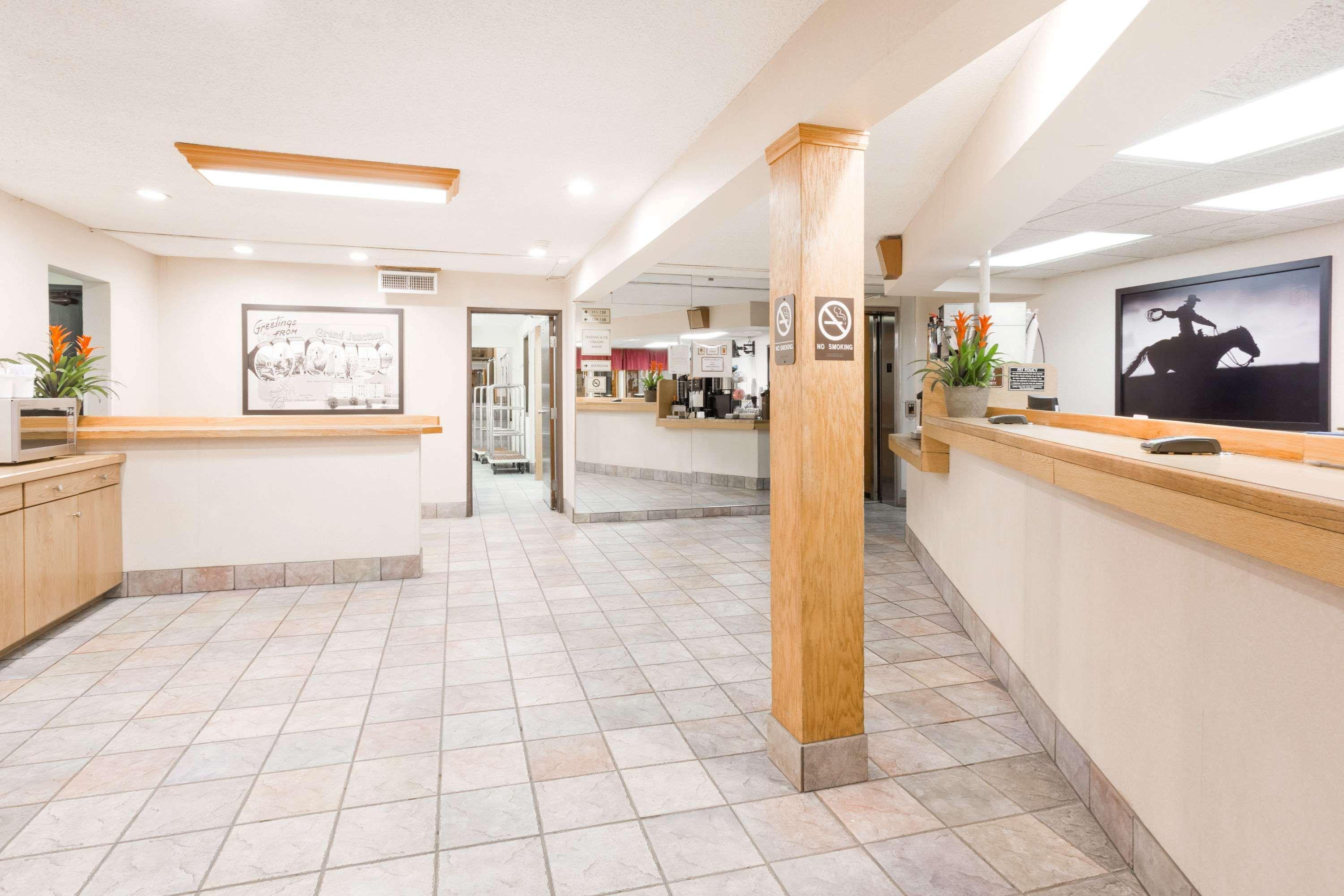 Super 8 By Wyndham Colorado Hotel 2*