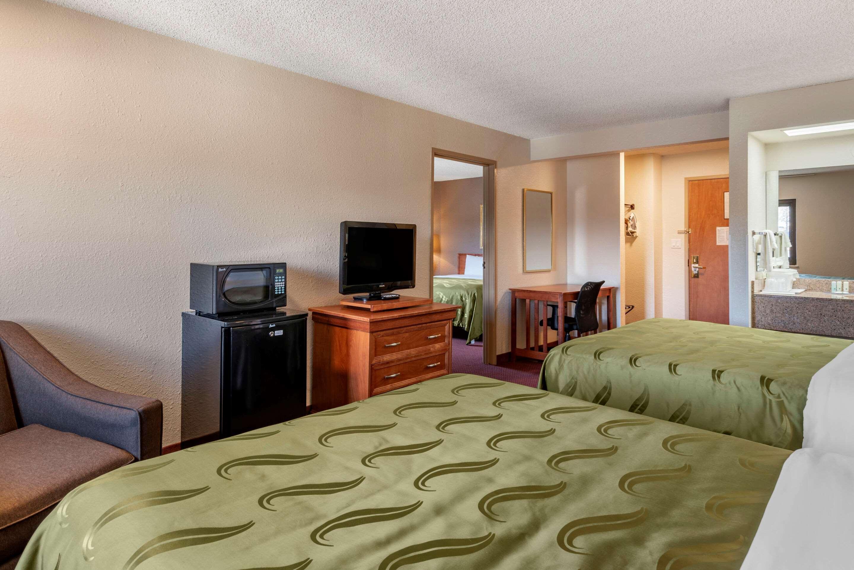 Quality Near 2* Grand Junction