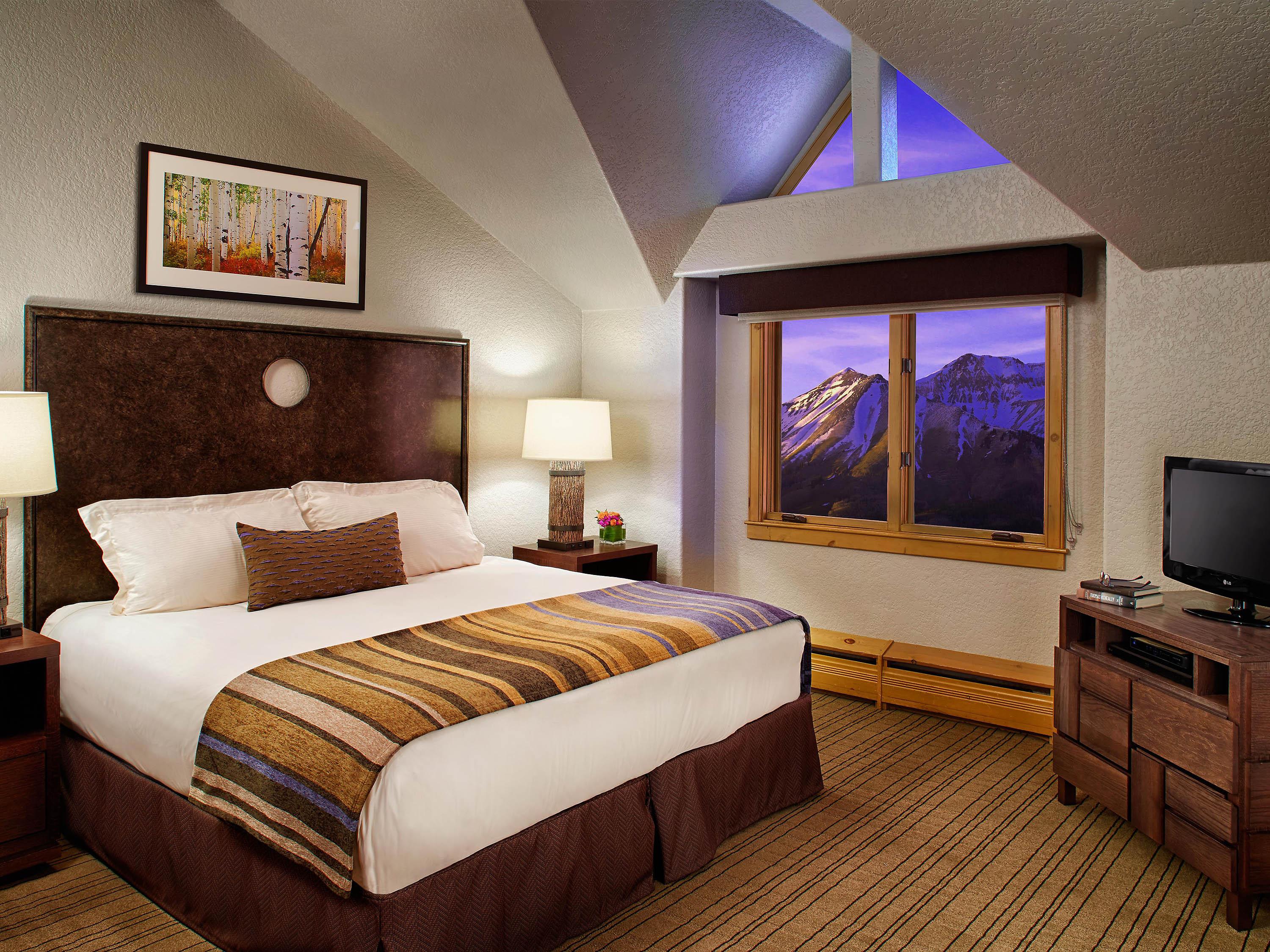 Fairmont Heritage Place, Franz Klammer Lodge *