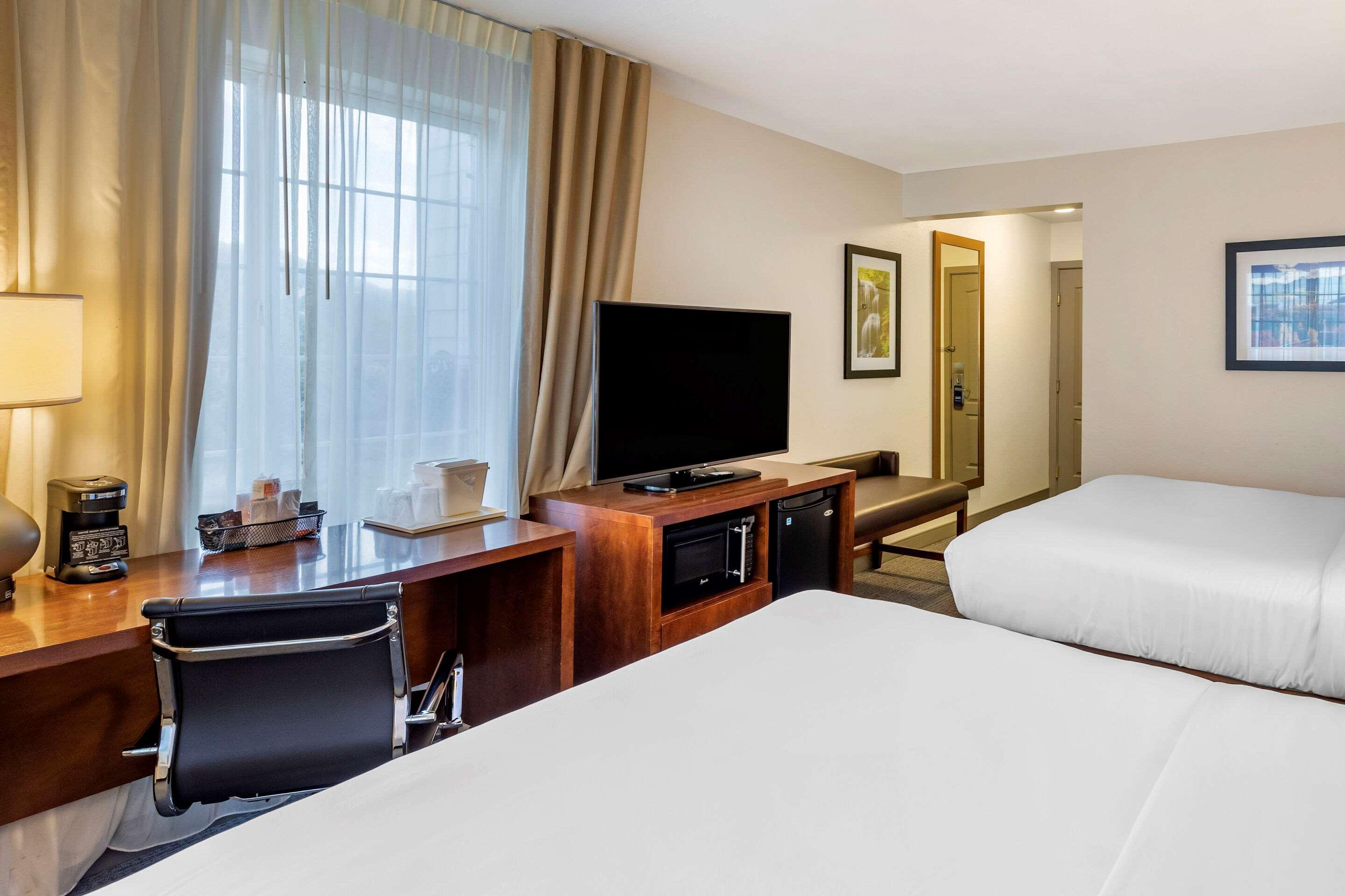 Comfort & On The Roaring Fork Carbondale