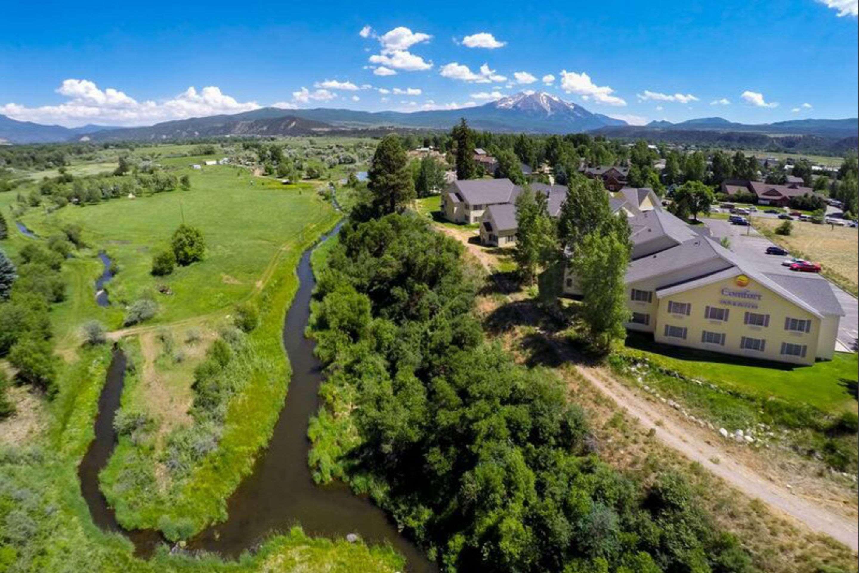 Comfort & On The Roaring Fork 2* Carbondale