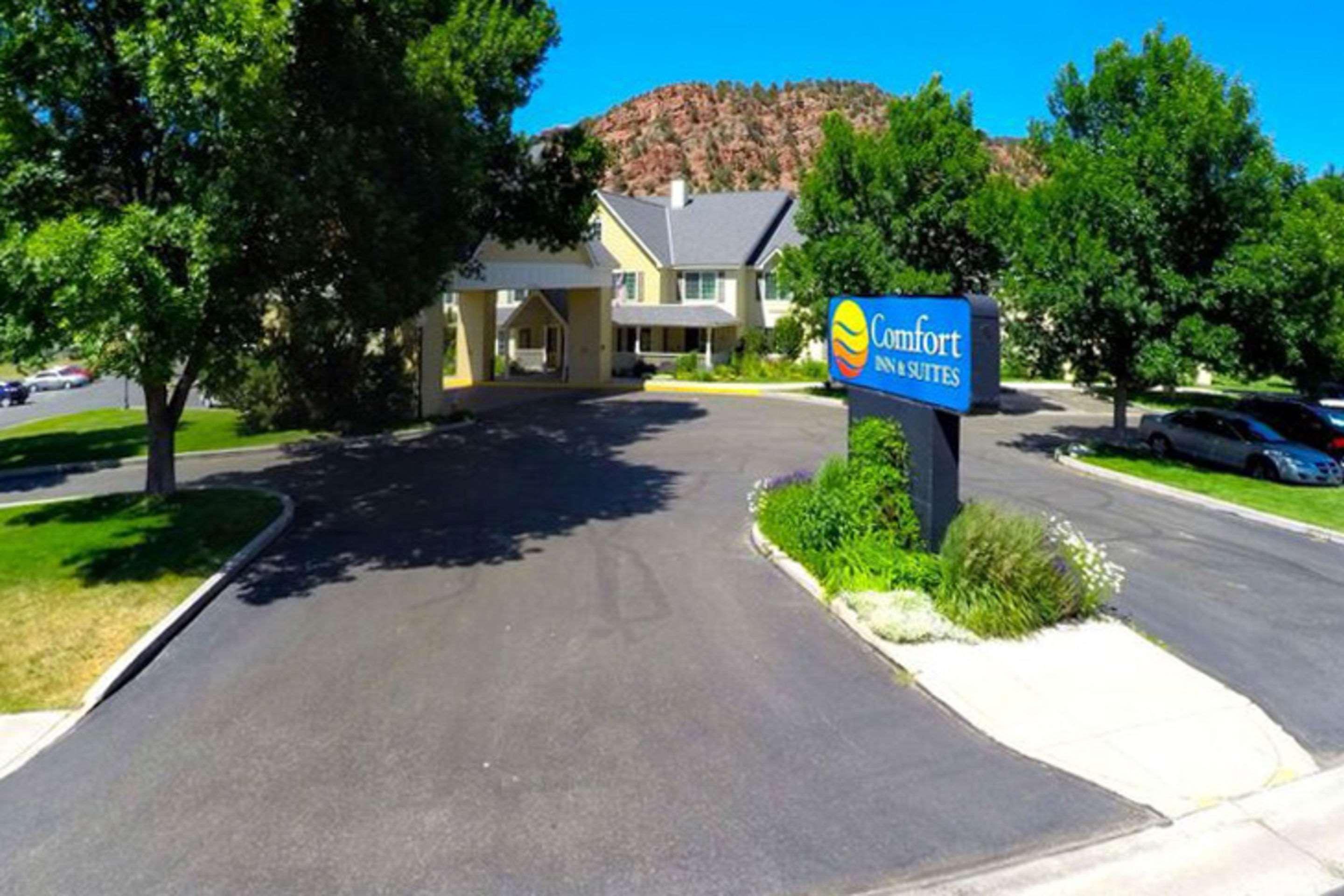 Comfort & On The Roaring Fork Hotel Carbondale