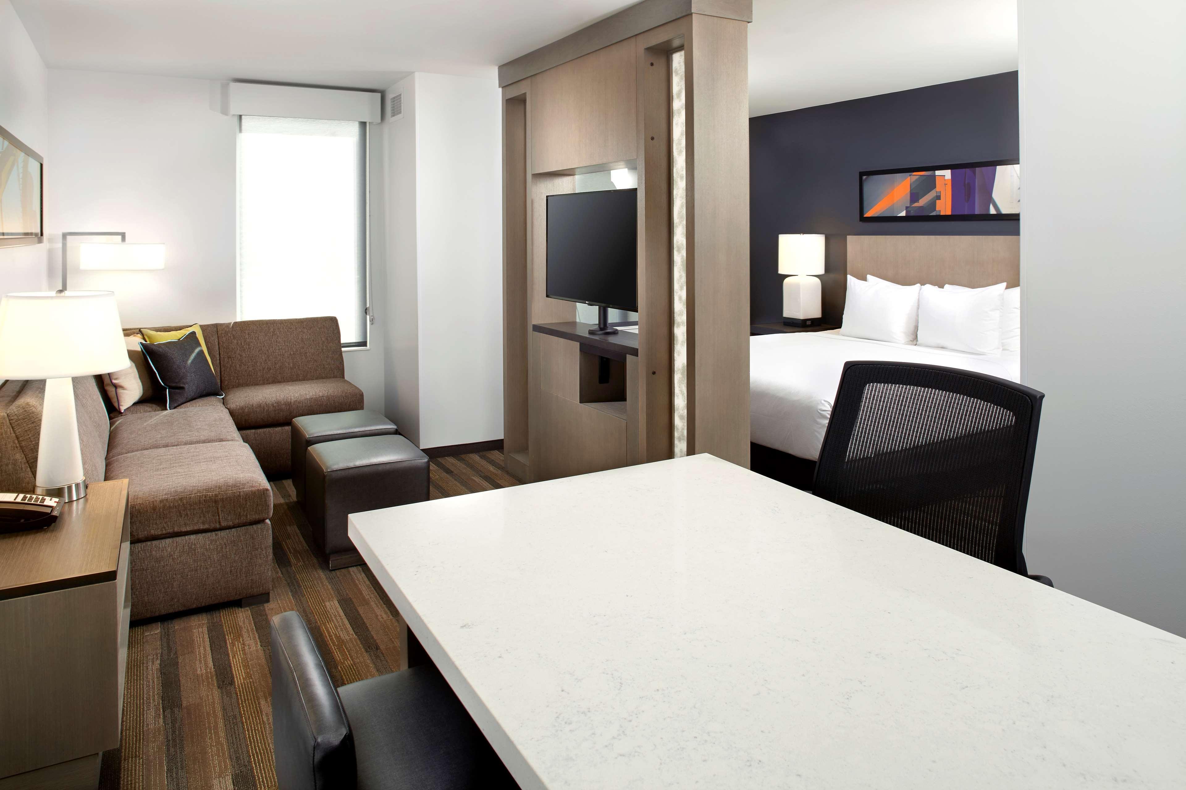 Hyatt House Denver Belmar Hotel 3*