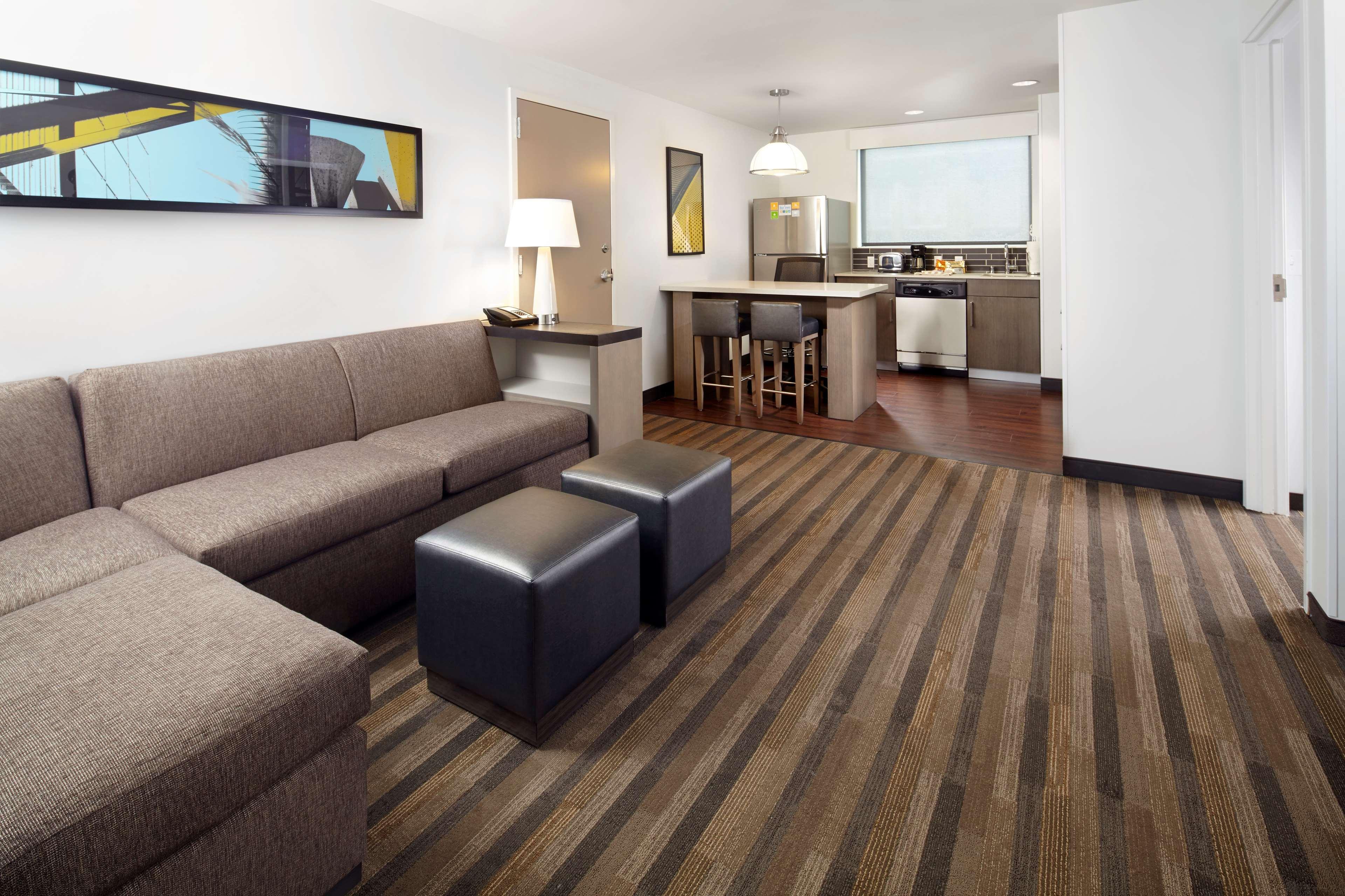 Hyatt House Denver Belmar 3*
