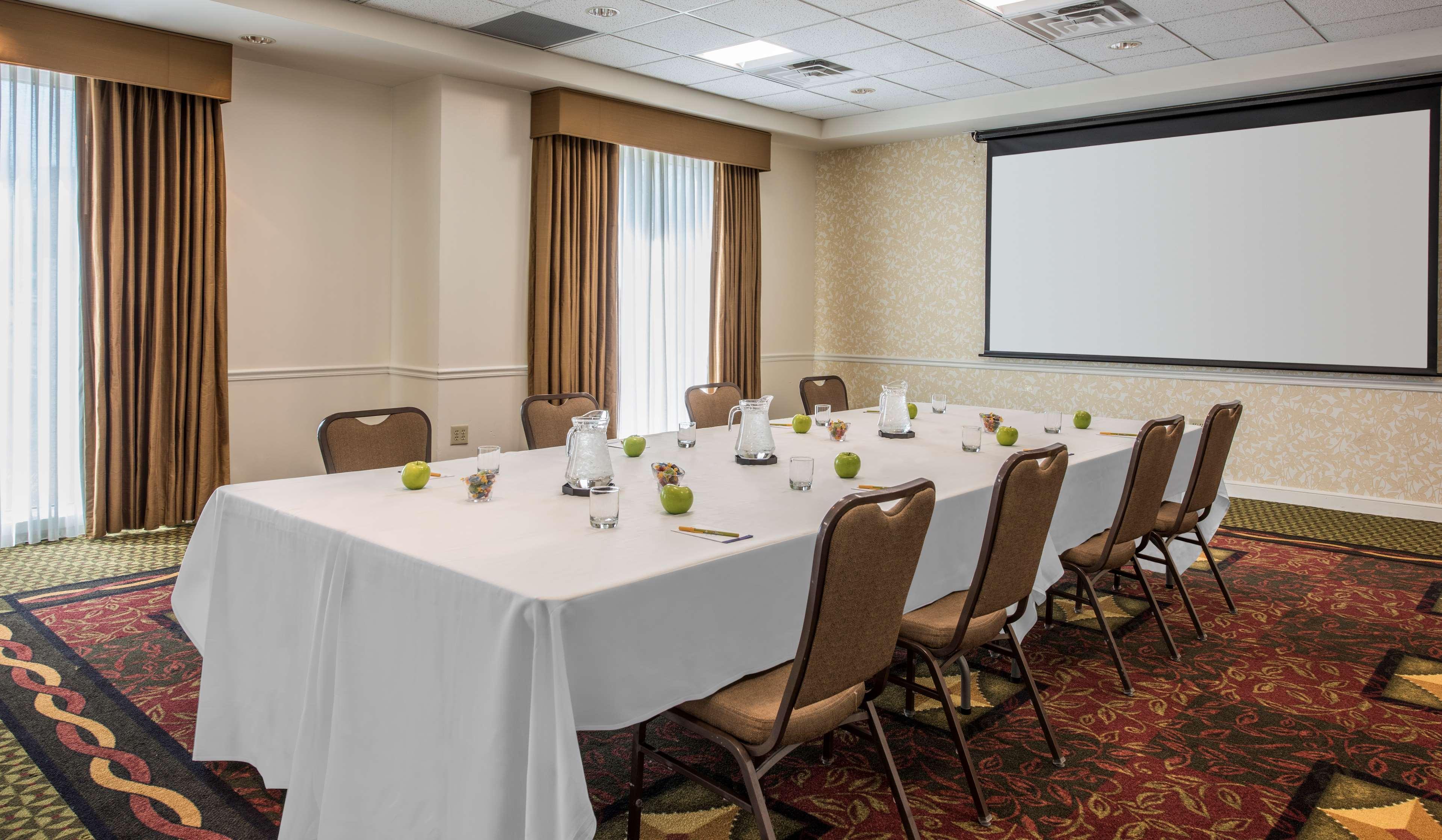 Hilton Garden Denver South Park Meadows Area 3*