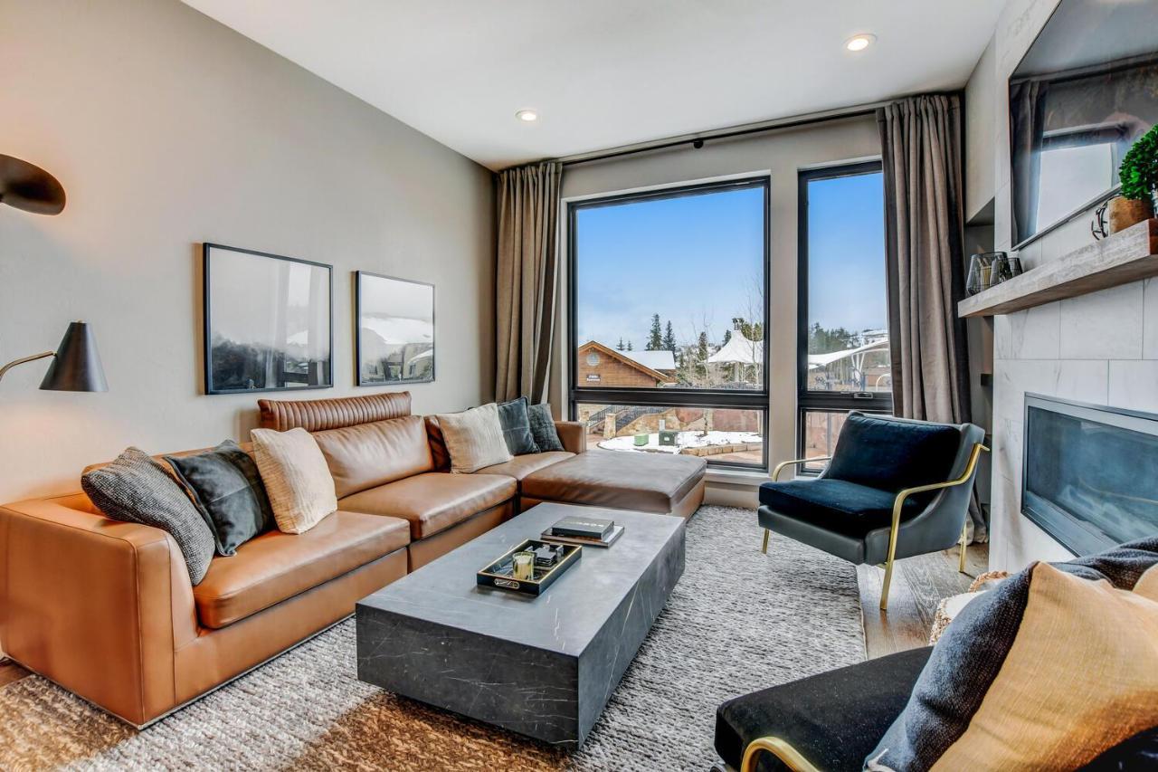New Hideaway Park: Luxury Loft With Rooftop Hot Tub Holiday home *