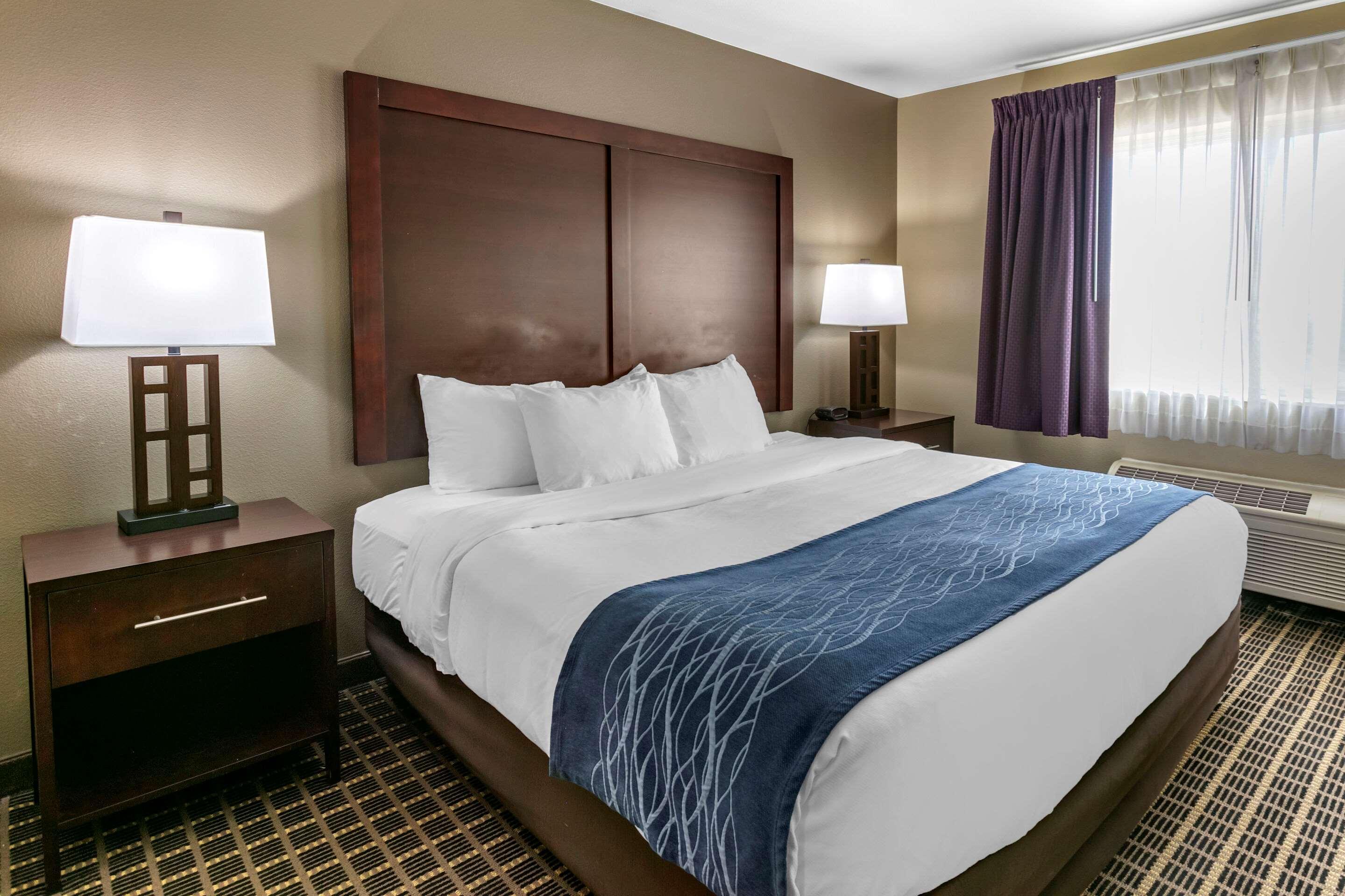 Comfort Collins North 3*