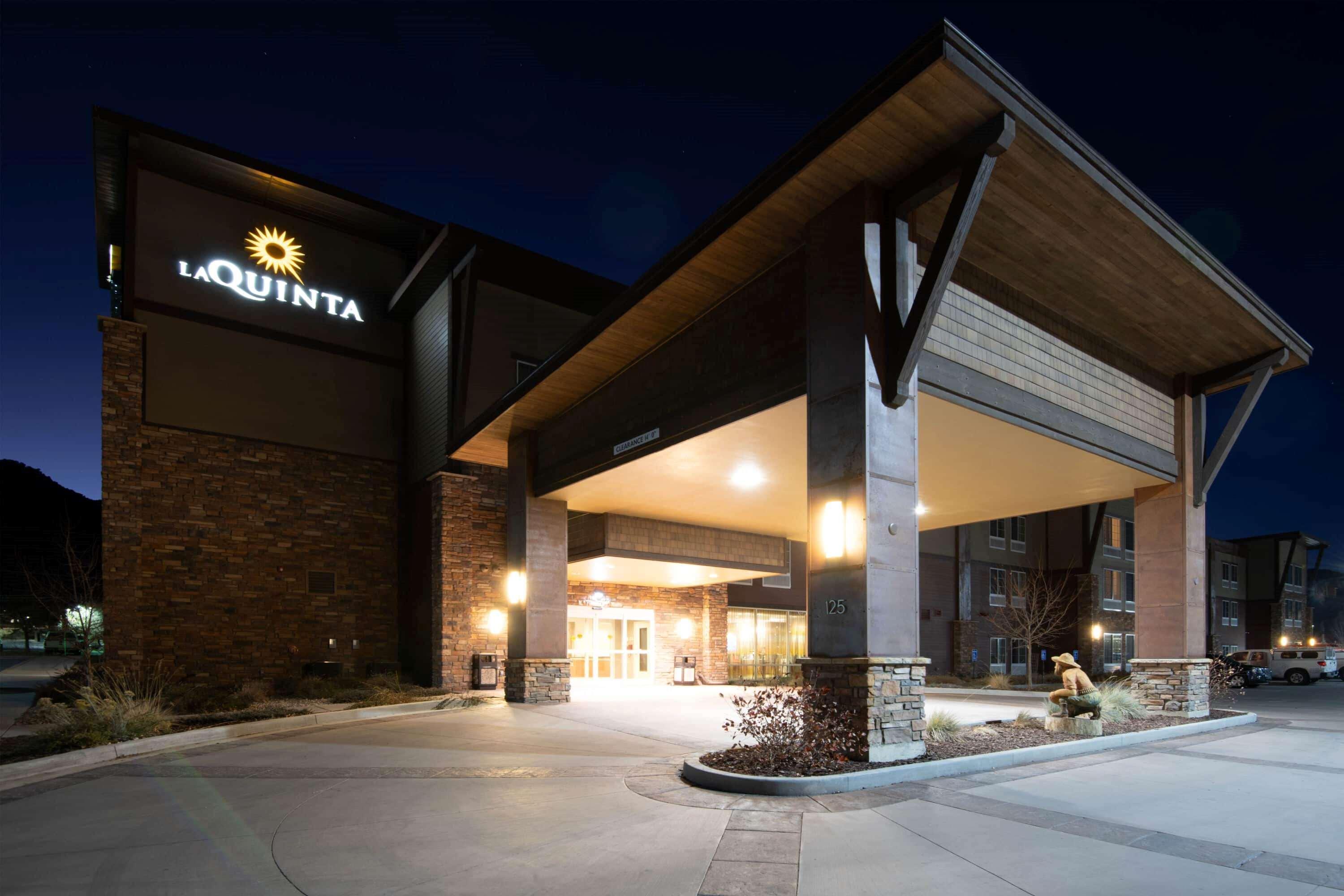Hotel La Quinta By Wyndham 3*