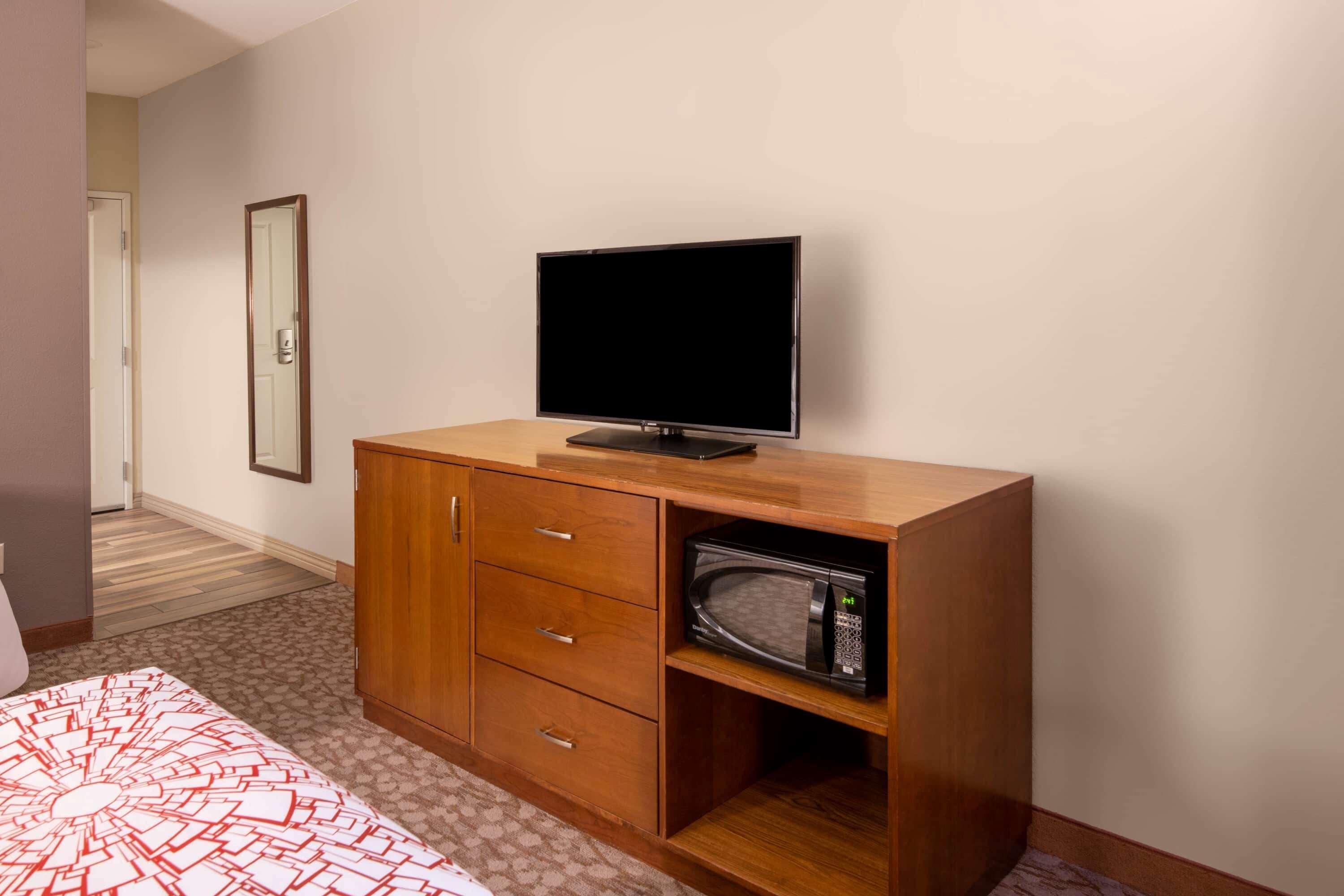 La Quinta By Wyndham Hotel