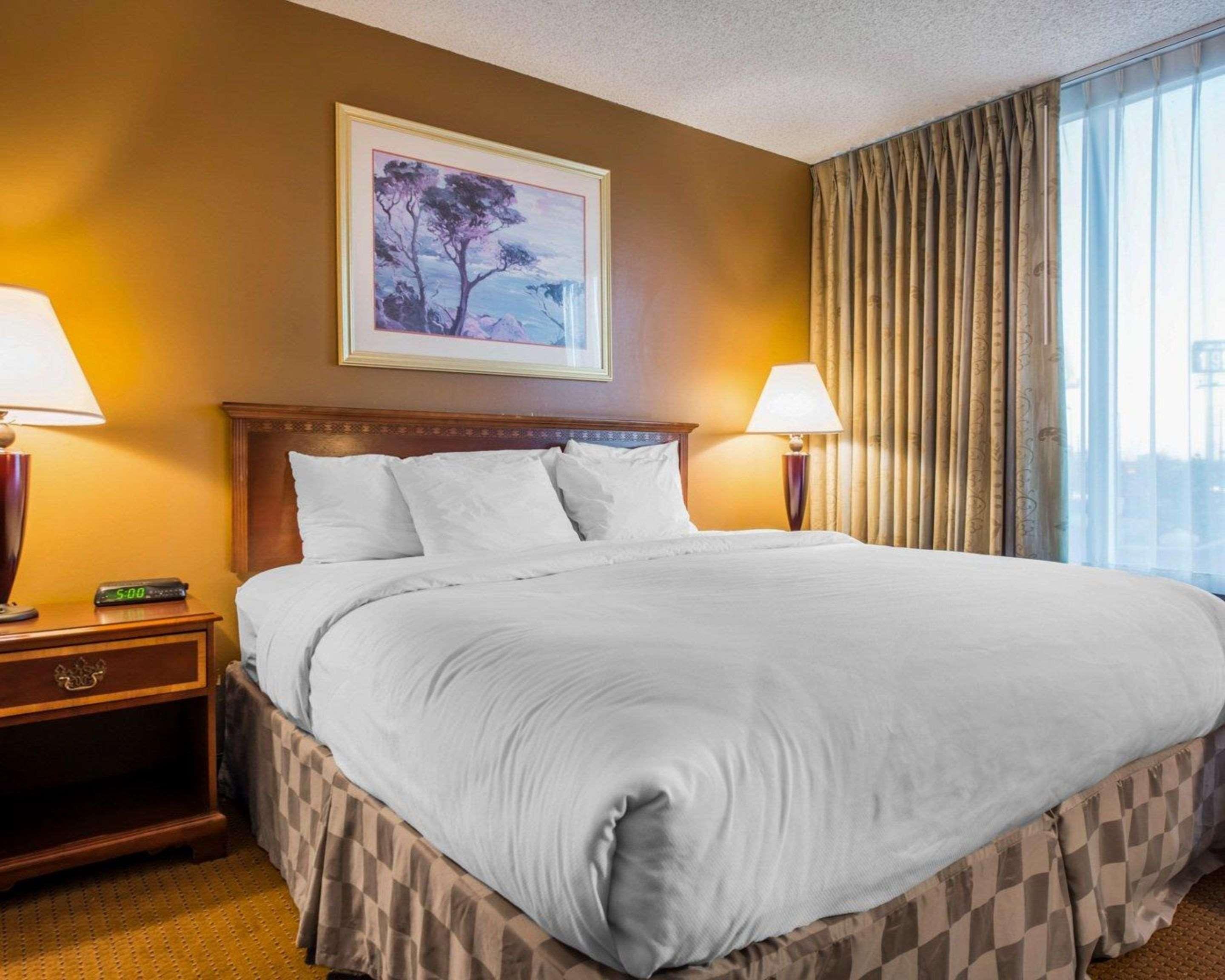 Clarion And Events Center North Inn 3*