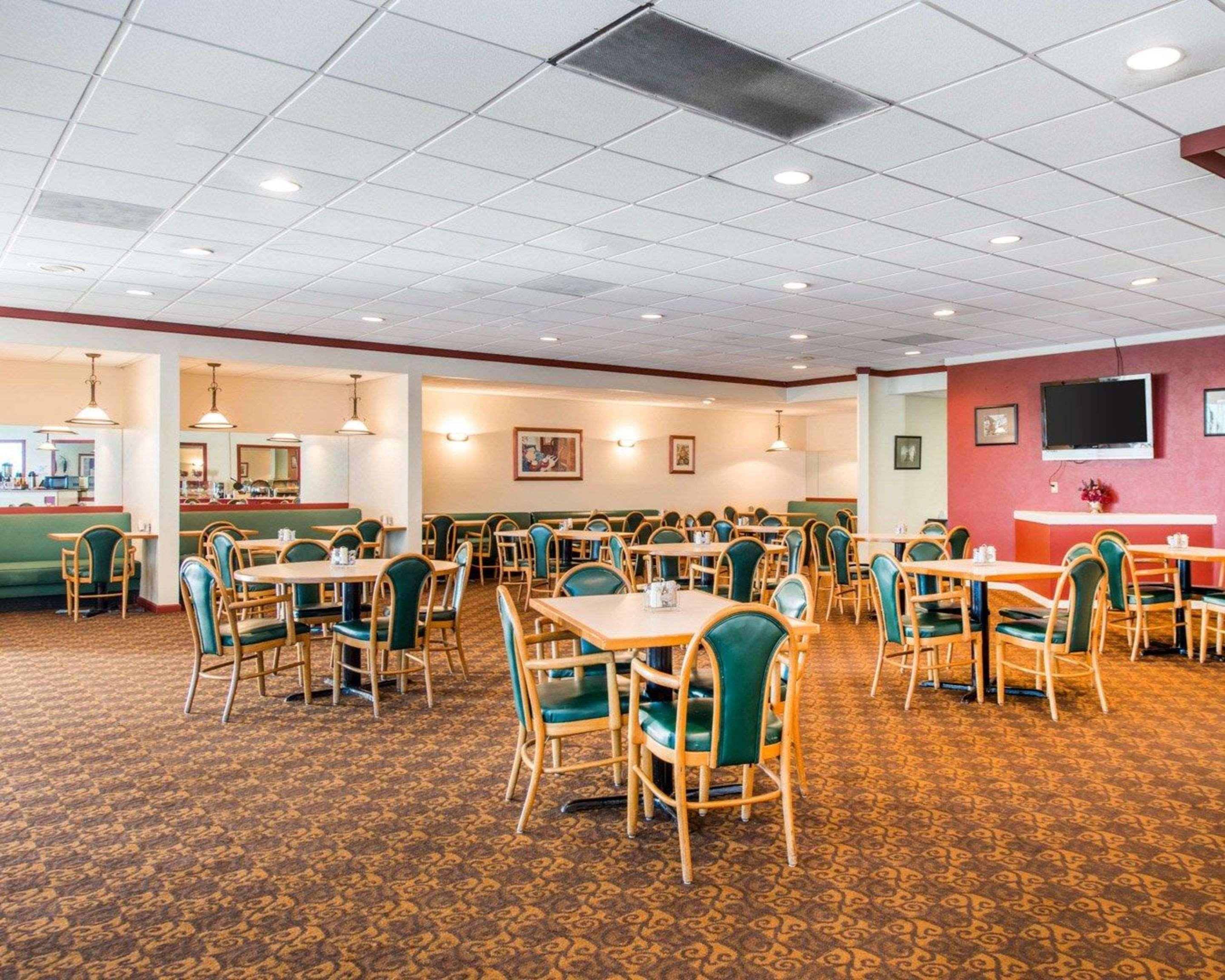 Clarion And Events Center North Inn 3*