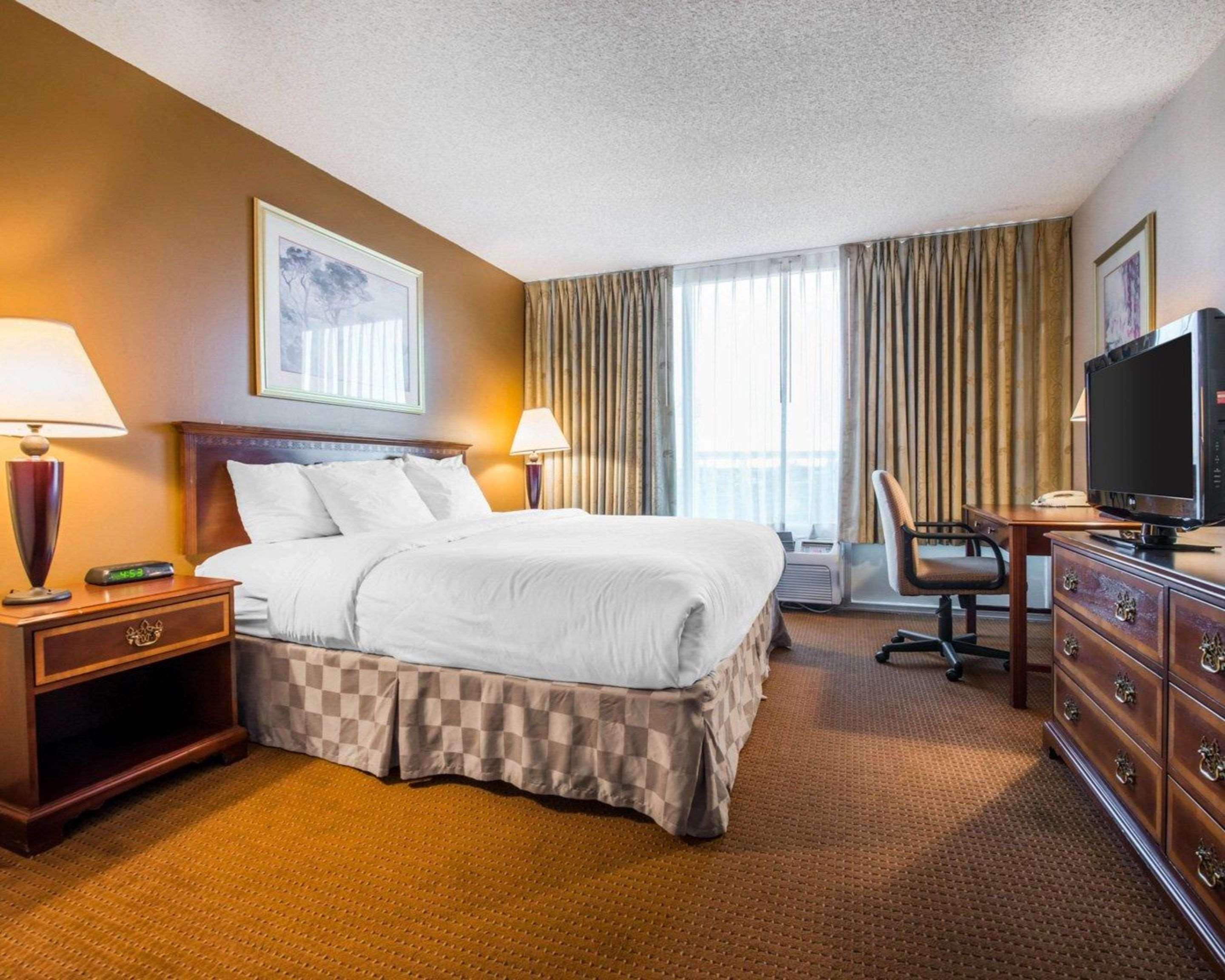 Clarion And Events Center North Inn 3*