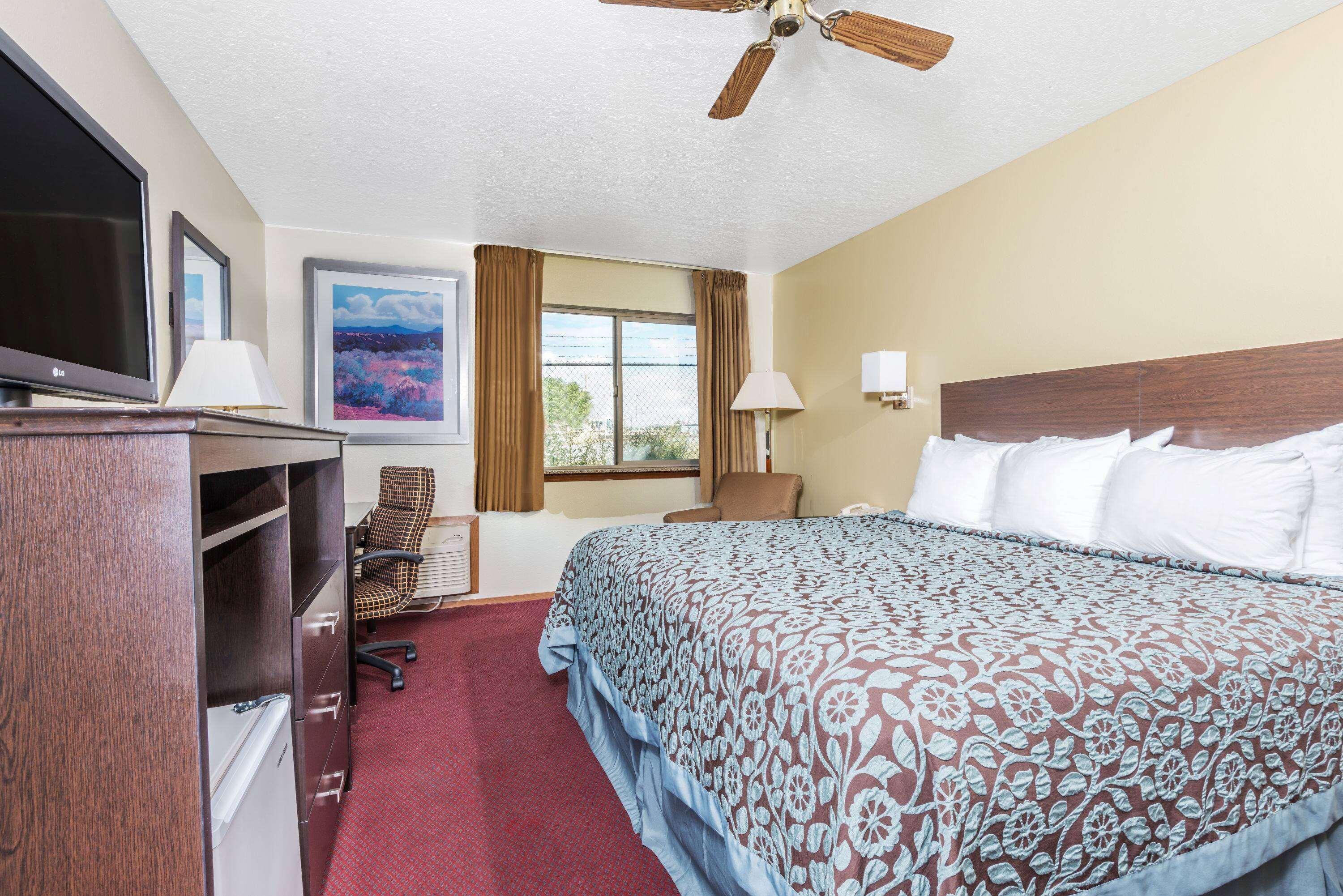 Hotel Days By Wyndham Pueblo