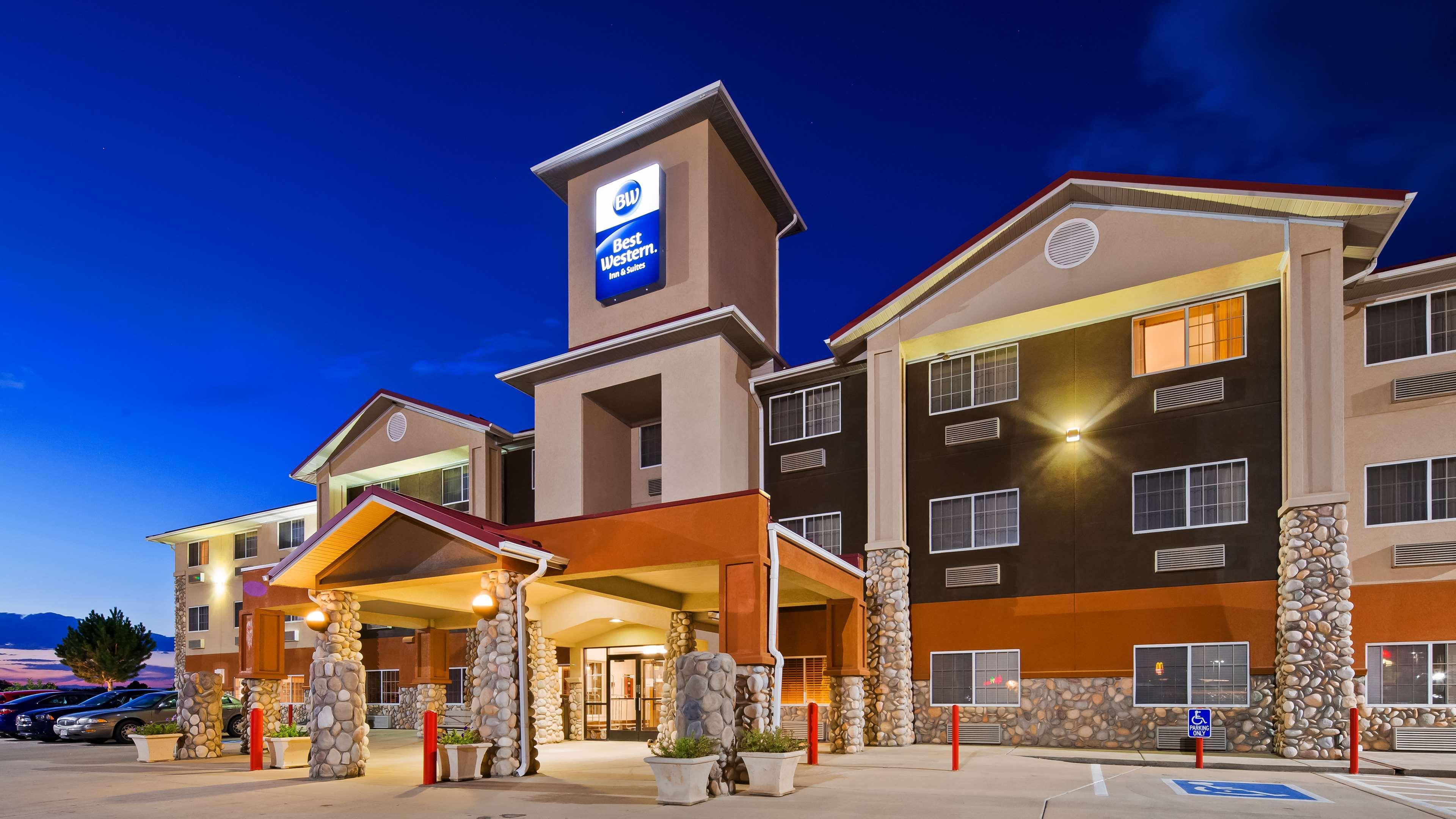 Western Firestone & 3* Longmont
