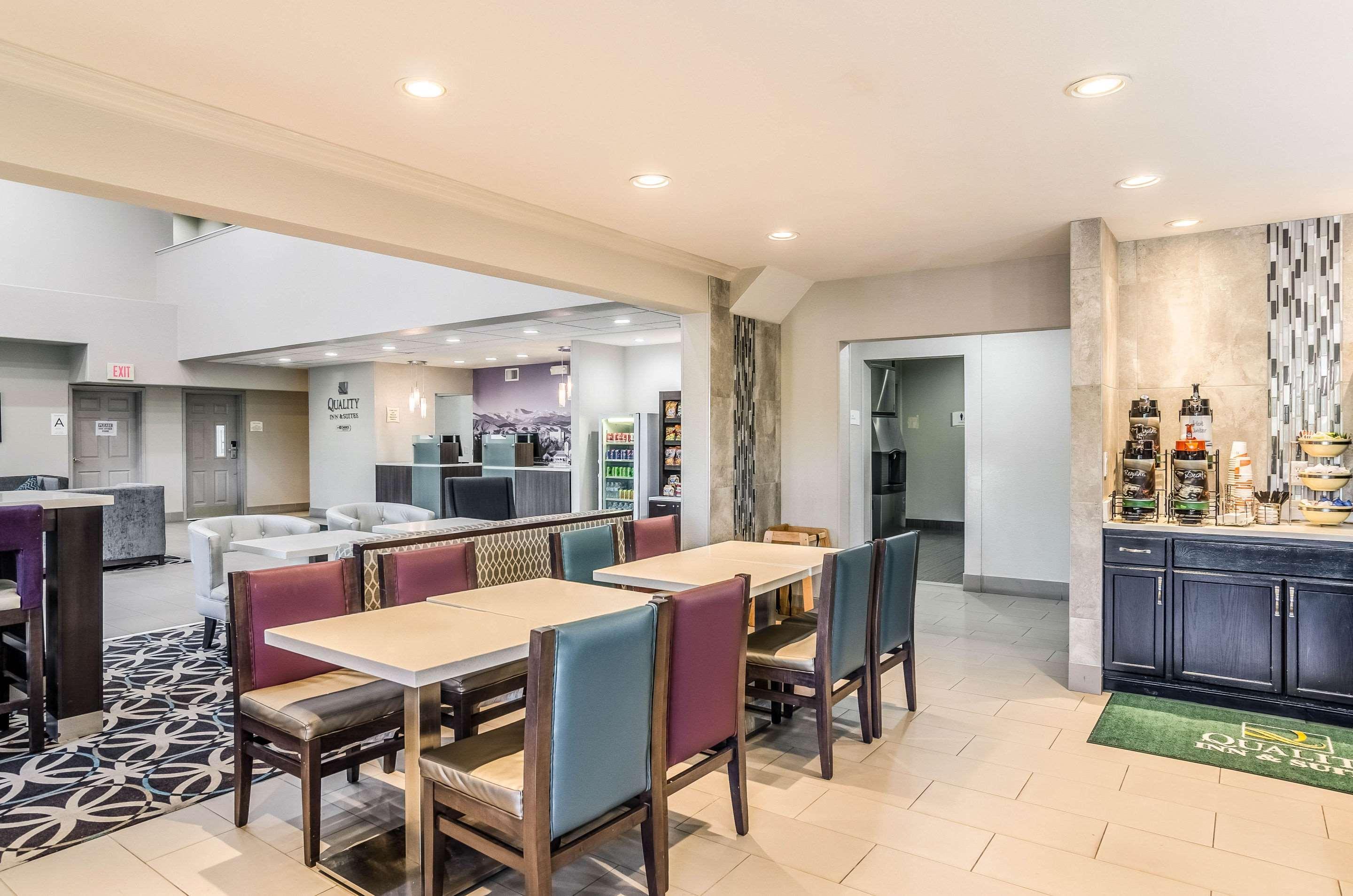Quality & - Broomfield Hotel