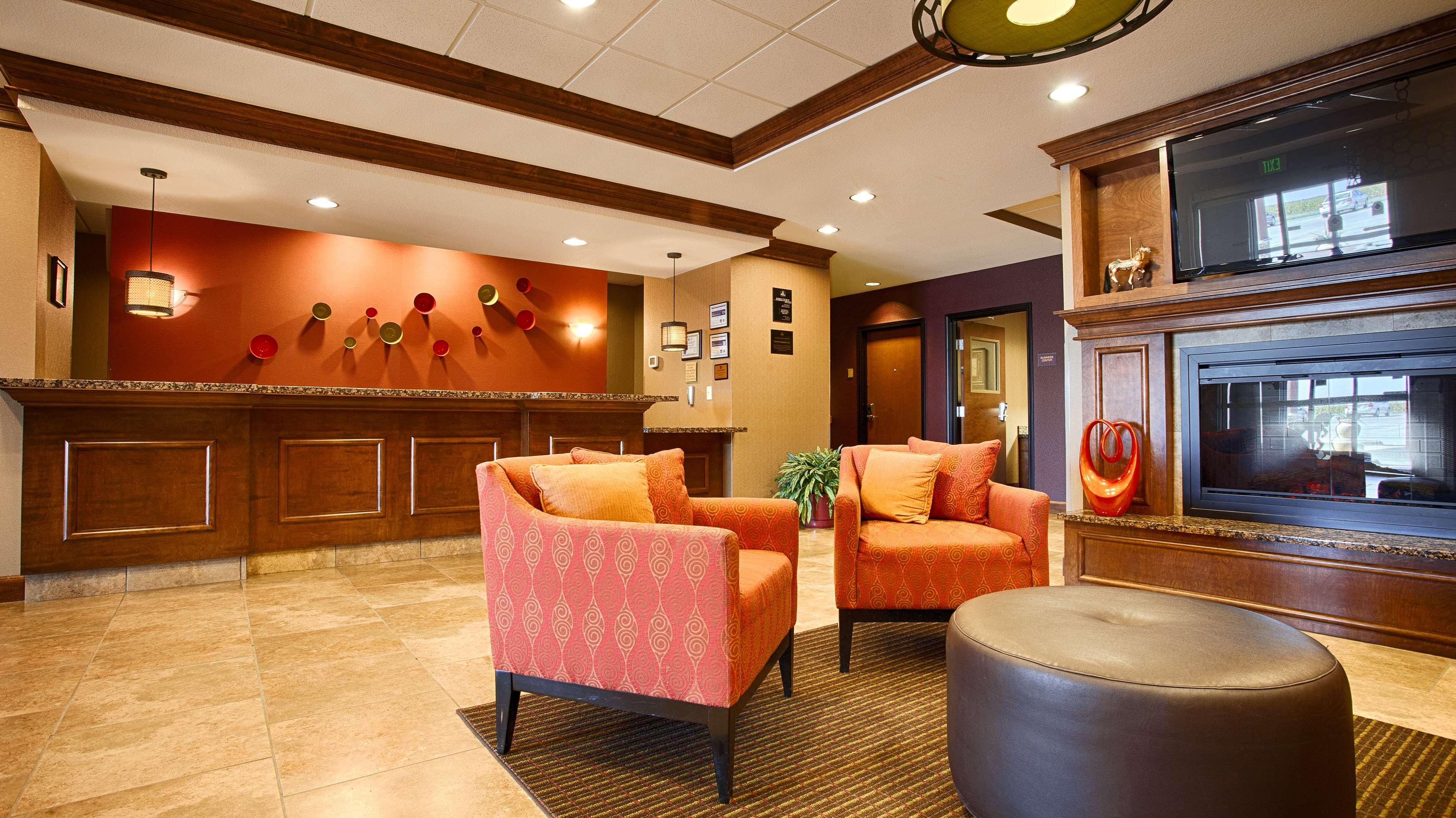 Western Carousel & Hotel Burlington